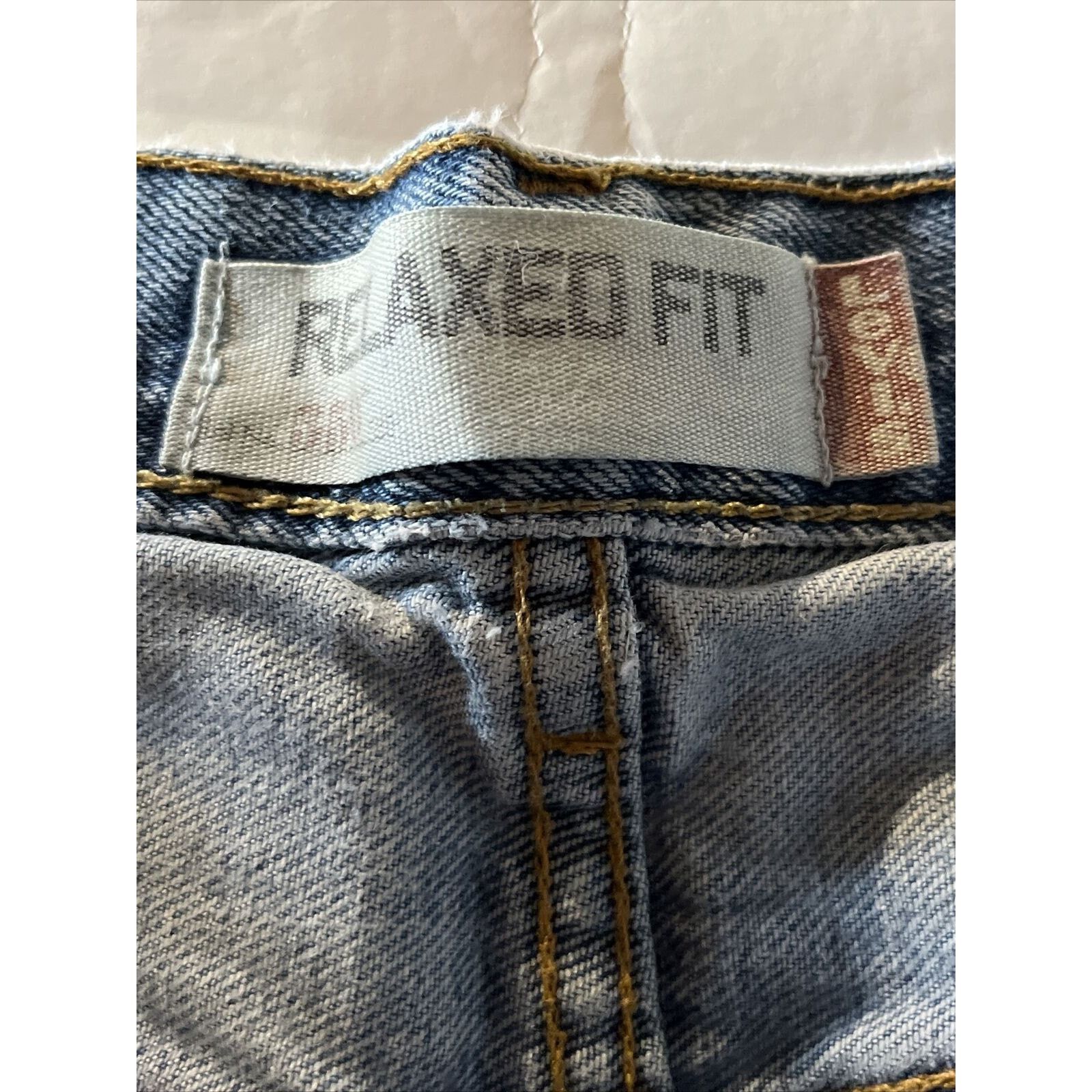 Levi's Levi Strauss 550 Mens 36x32 relaxed Denim Jeans Blue Y2K EUC Size US 34 / EU 50 - 9 Thumbnail