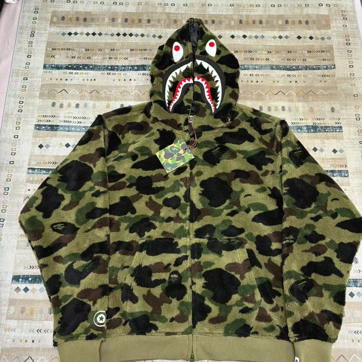 Bape ABC CAMO SHARK FULL ZIP HOODIE Size US L / EU 52-54 / 3 - 1 Thumbnail