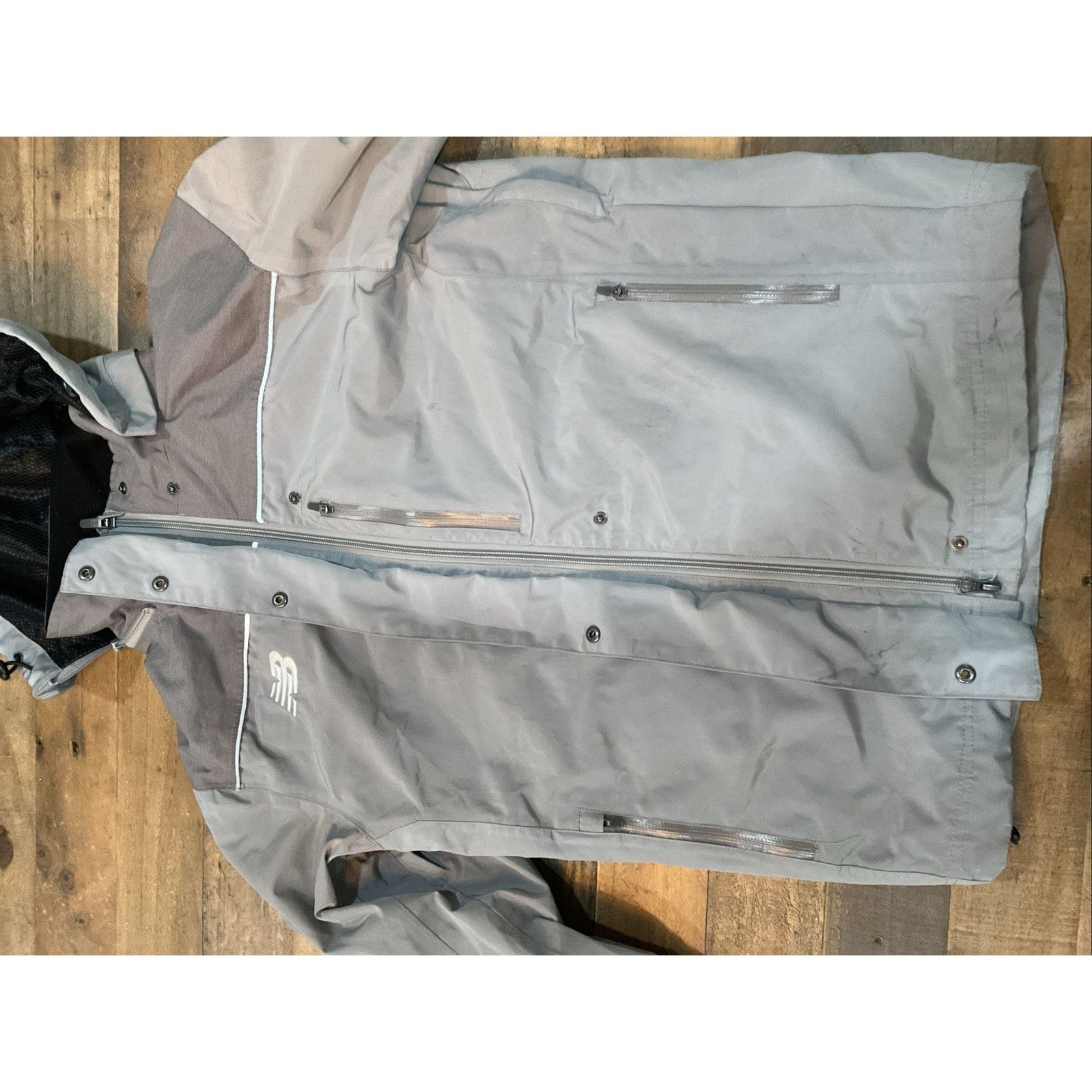 New Balance New Balance 2-Tone Gray Waterproof Rain Jacket XS – Hooded, Size US XS / EU 42 / 0 - 7 Thumbnail