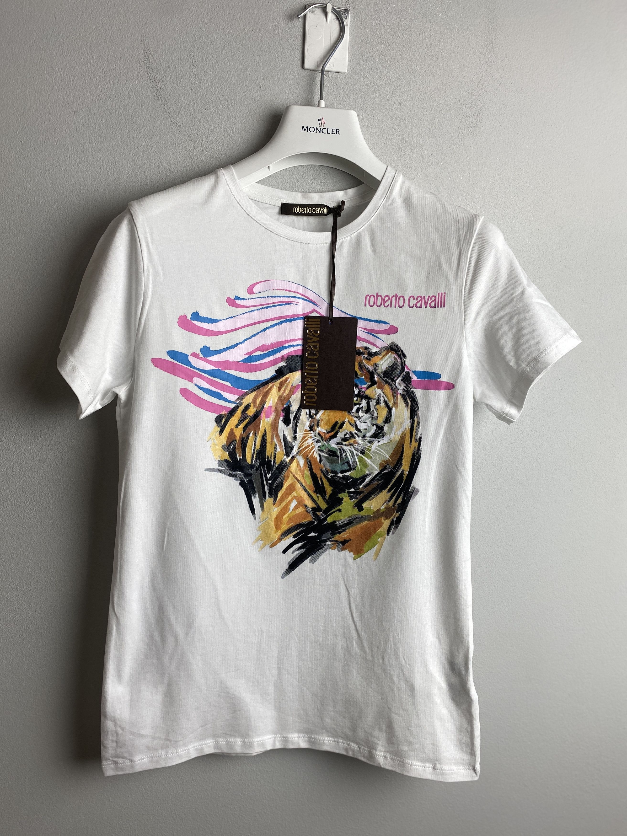 Roberto Cavalli Roberto Cavalli tiger print t-shirt tee Size M / US 6-8 / IT 42-44 - 1 Thumbnail