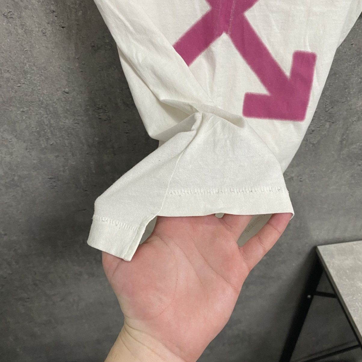 Off-White Off-White World Hand T-Shirt Size US S / EU 44-46 / 1 - 14 Thumbnail
