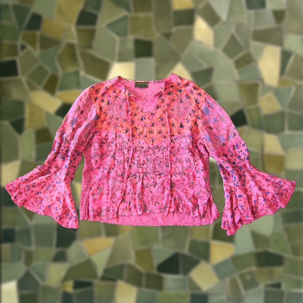 Vintage VINTAGE Flying High Blouse Shirt Floral Embroidered Pink Rayon Flare Sleeve V-Neck Cropped S/M Women Size S / US 4 / IT 40 - 1 Thumbnail