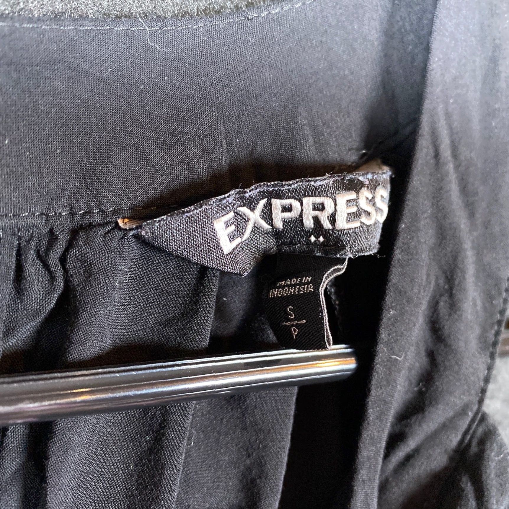 Express Express Blouse Women Black Cold Shoulder Round Neck Peasant Stretch Small Size S / US 4 / IT 40 - 4 Thumbnail