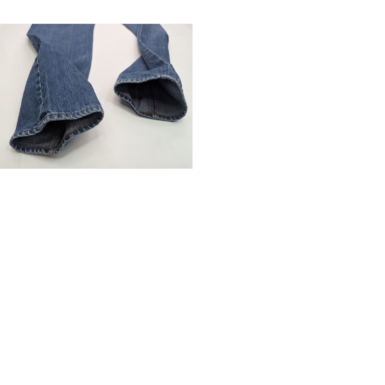 J.Crew J.CREW The Sutton Straight Jeans Blue Denim Men 31x30 Regular Non- distressed Solid Cotton Blend Size US 33 - 9 Thumbnail