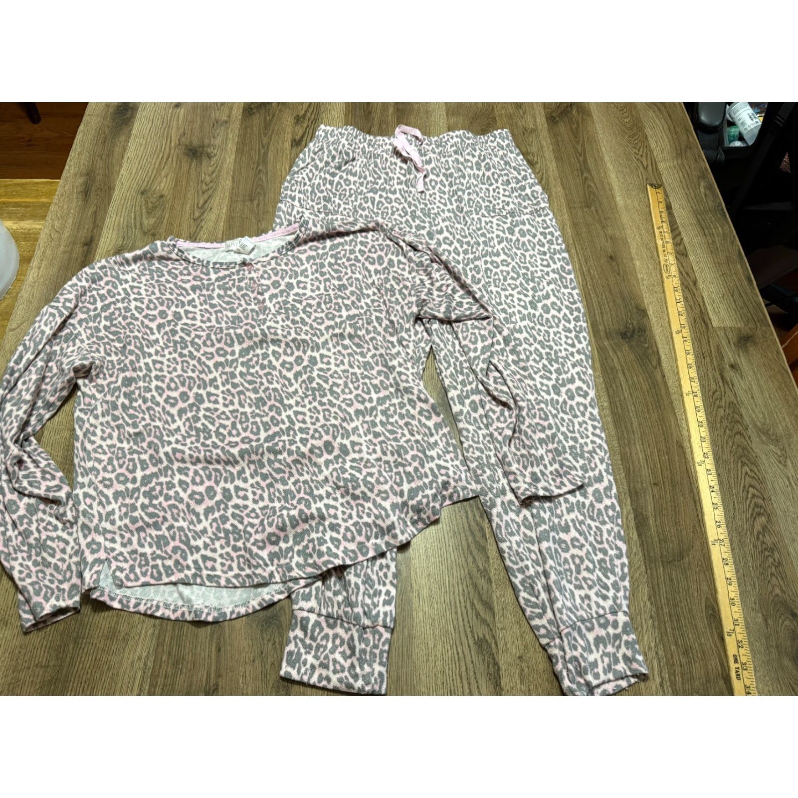 Vintage VINTAGE? No. Just Be Sleepwear Outfit Women's Large Gray Pink Pull On Pants Cheetah Print Size 36" / US 14 / IT 50 - 2 Thumbnail