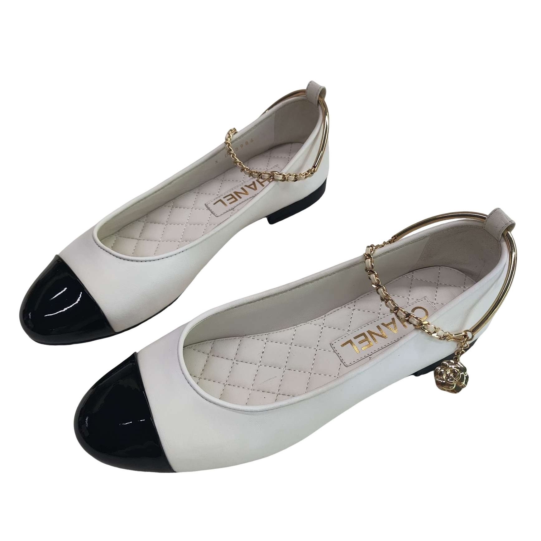 Chanel Chanel White Black Chain Ballet Flats Size 37 Size US 7 / IT 37 - 1 Thumbnail