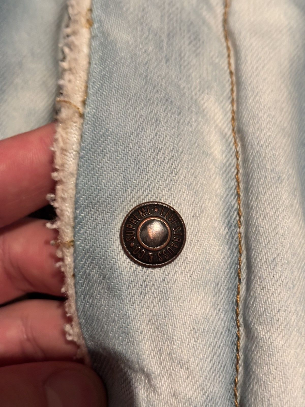 Levi's × Supreme Rare Supreme Levi’s Bleached Sherpa Trucker Jacket Size US M / EU 48-50 / 2 - 4 Thumbnail