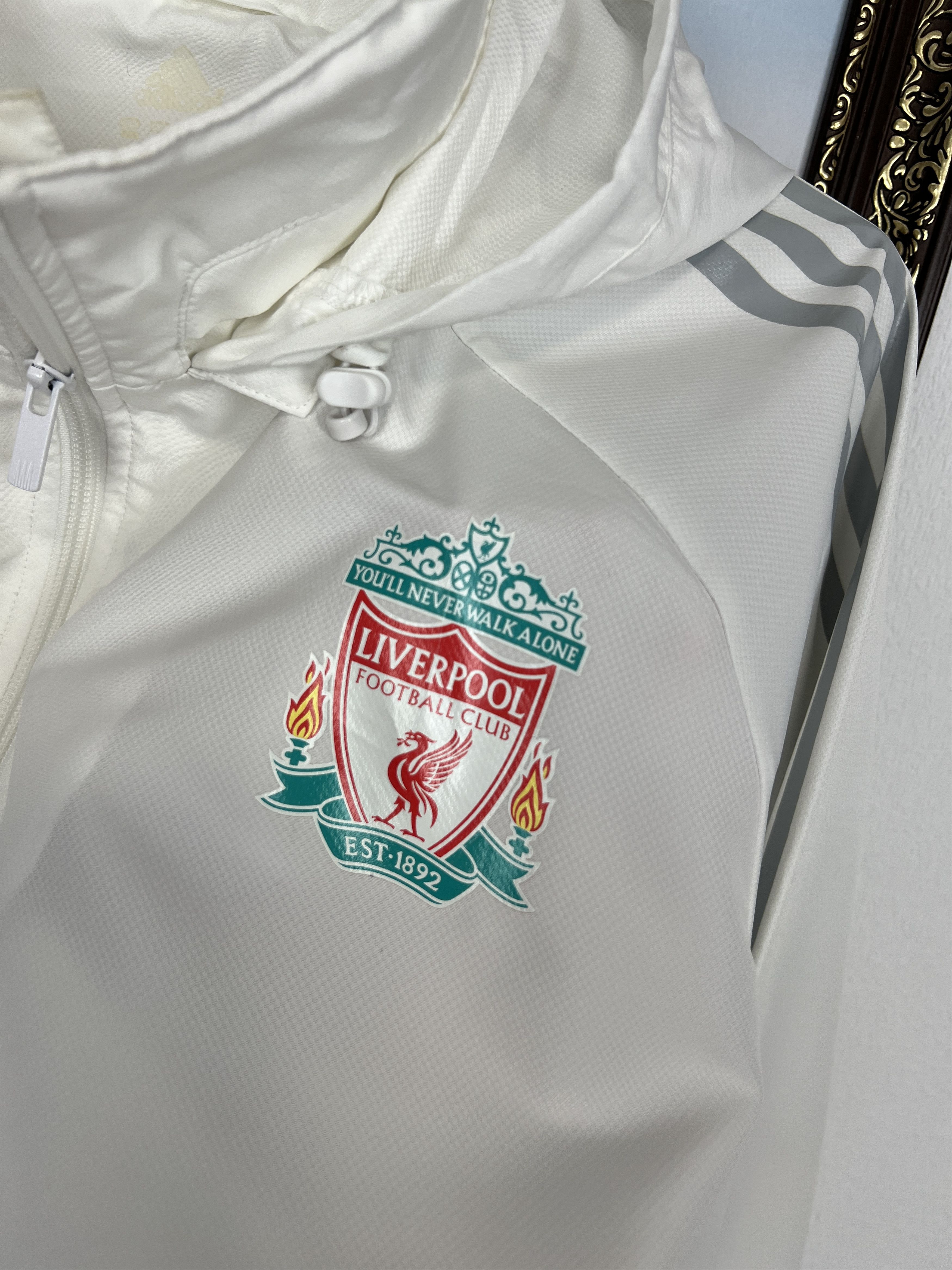 Adidas Vintage Adidas Liverpool Football Jacket Soccer Track Top Size US L / EU 52-54 / 3 - 3 Thumbnail