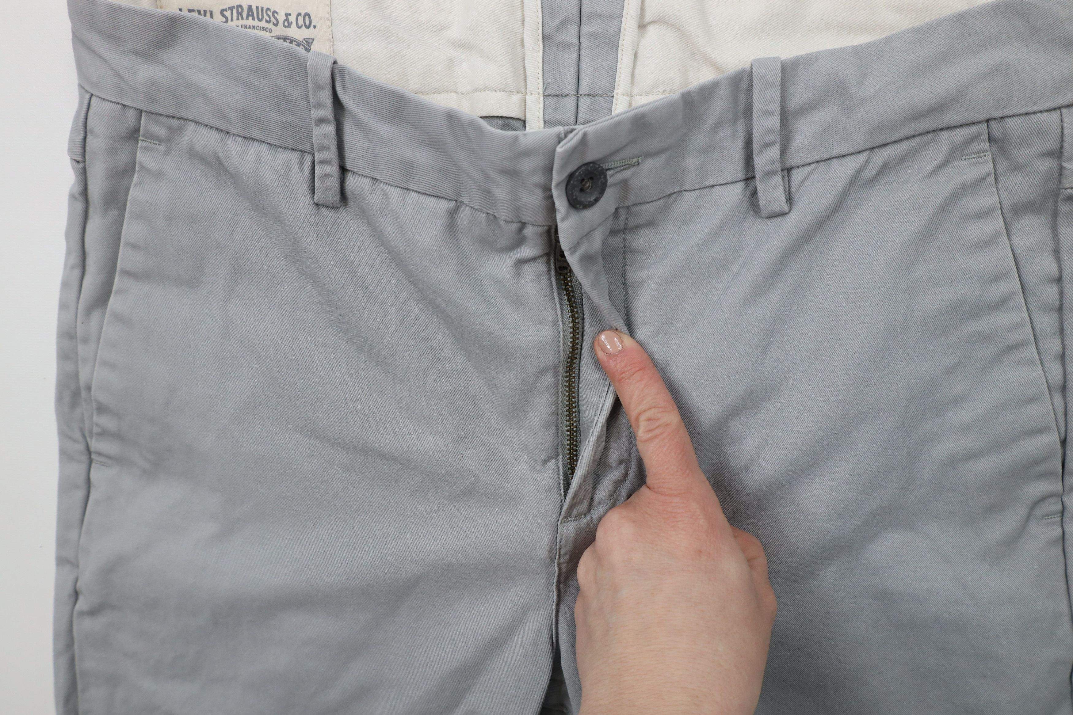Levi's × Vintage Vintage Y2K Levis Straight Leg Chino Pants Gray Cotton Size US 32 / EU 48 - 6 Thumbnail