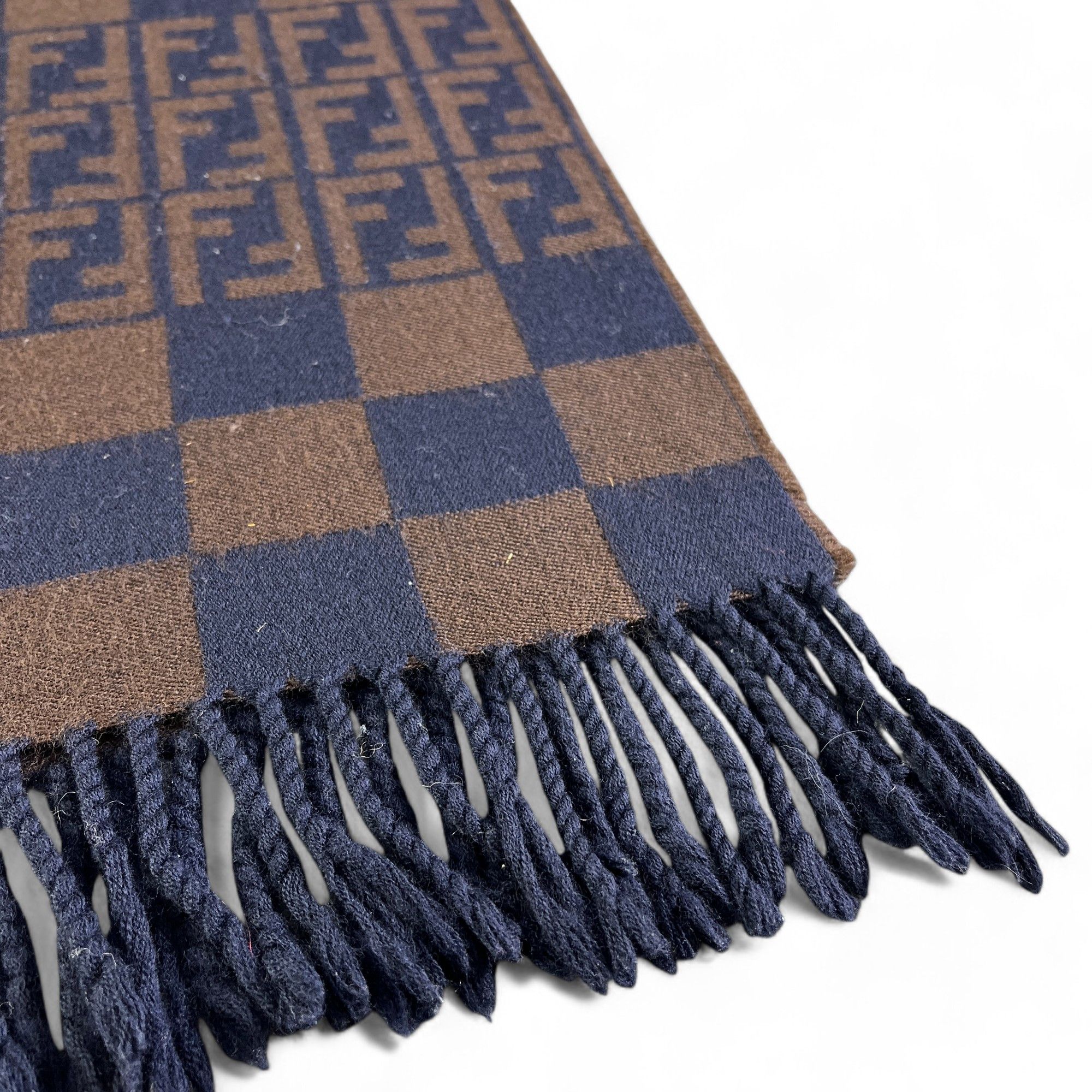 Fendi Vintage Fendi Scarf / Muffler / Neckwear - T809 Size ONE SIZE - 11 Thumbnail