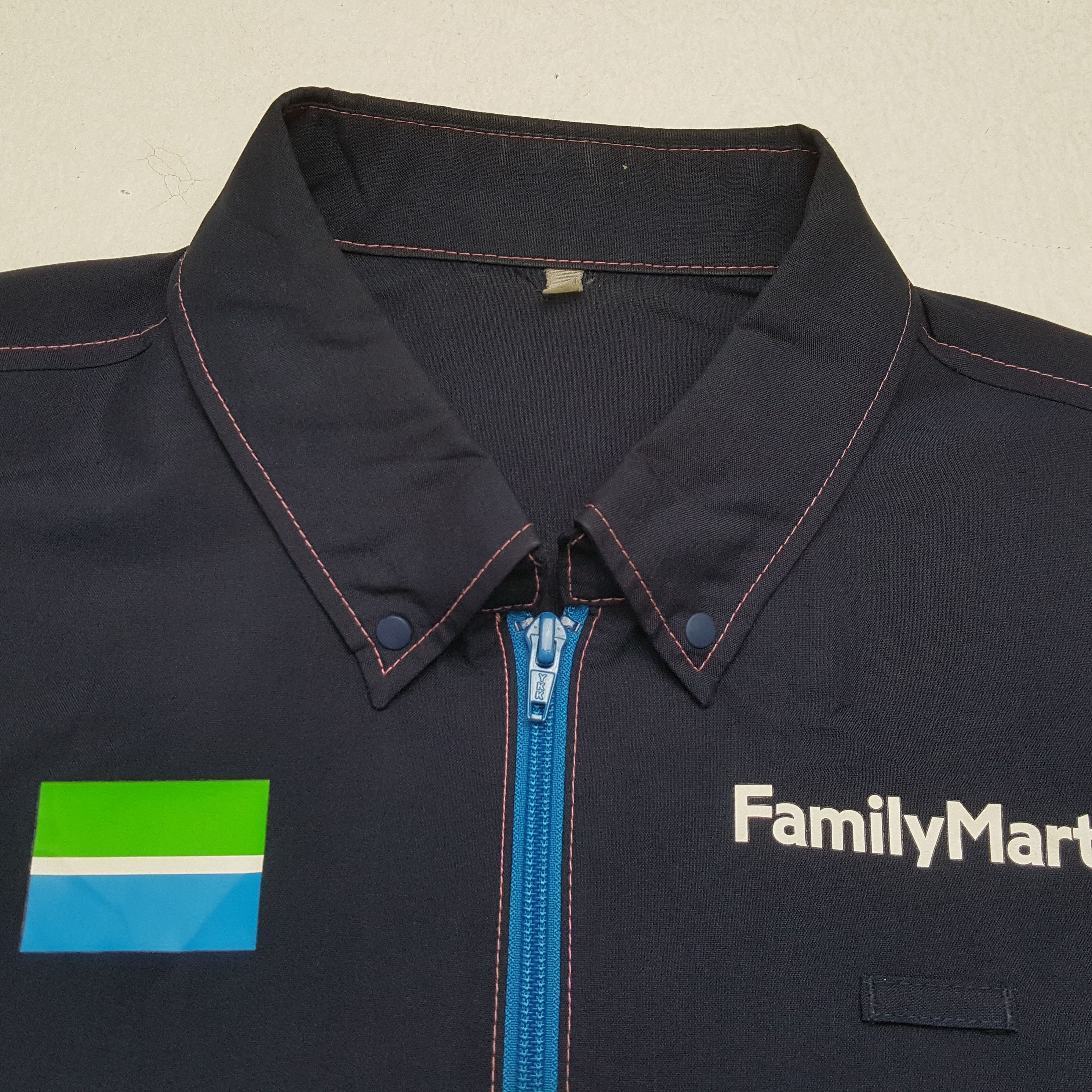 Japanese Brand × Vintage Vintage FAMILY MART Japanese Uniform Working Shirt Jacket Size US L / EU 52-54 / 3 - 9 Thumbnail