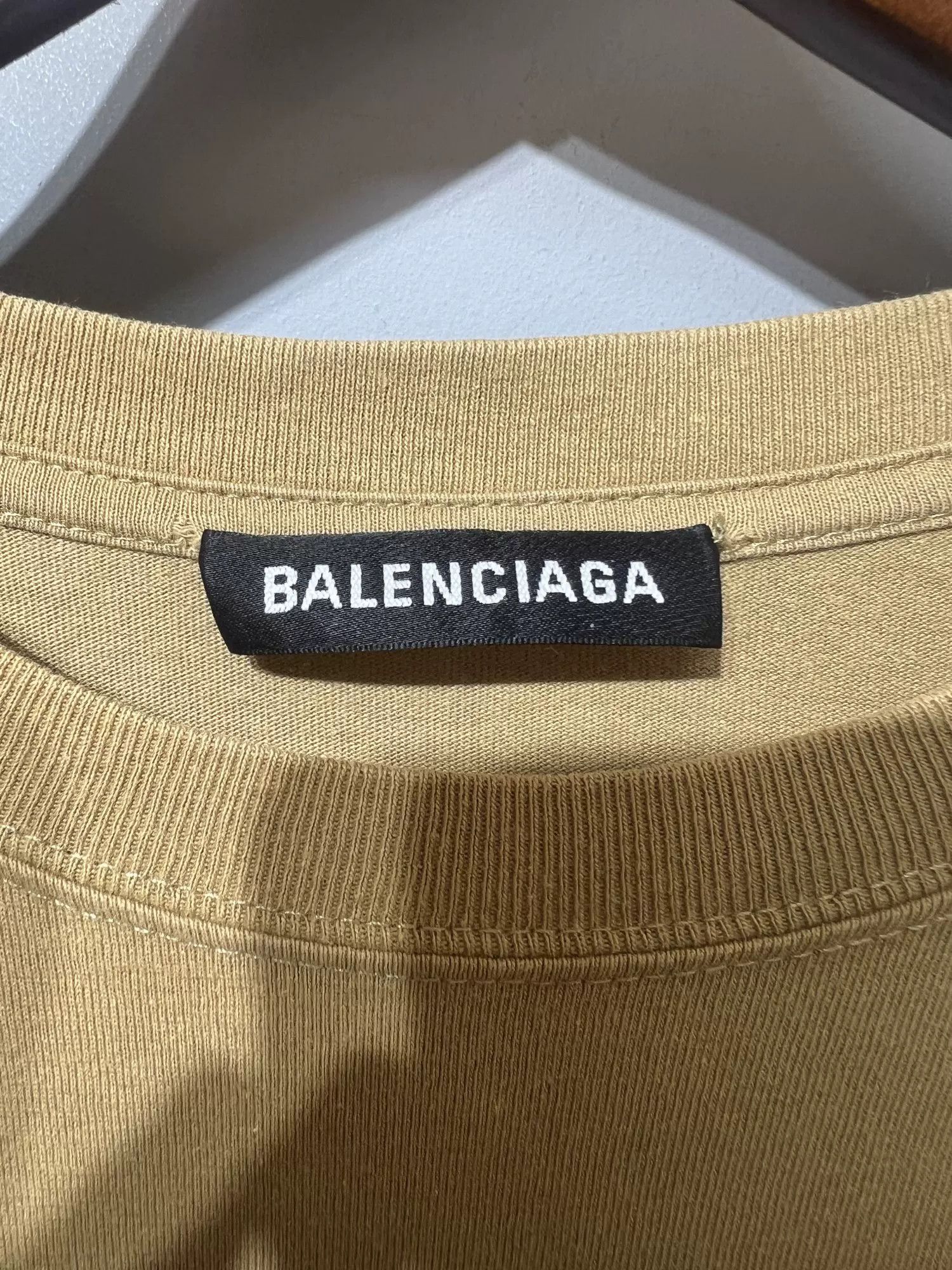 Balenciaga balenciaga short sleeve t-shirt in khaki Size US S / EU 44-46 / 1 - 3 Thumbnail