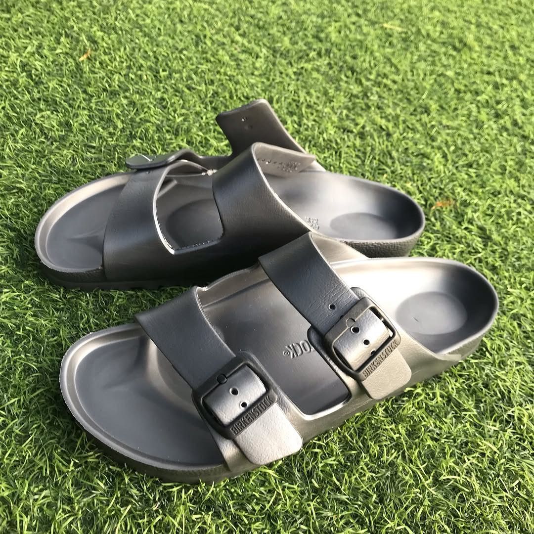 Birkenstock × Hypebeast Birkenstock ARIZONA grey mettalic Eva Rubber Size 42 eur Size US 8 / EU 41 - 1 Thumbnail