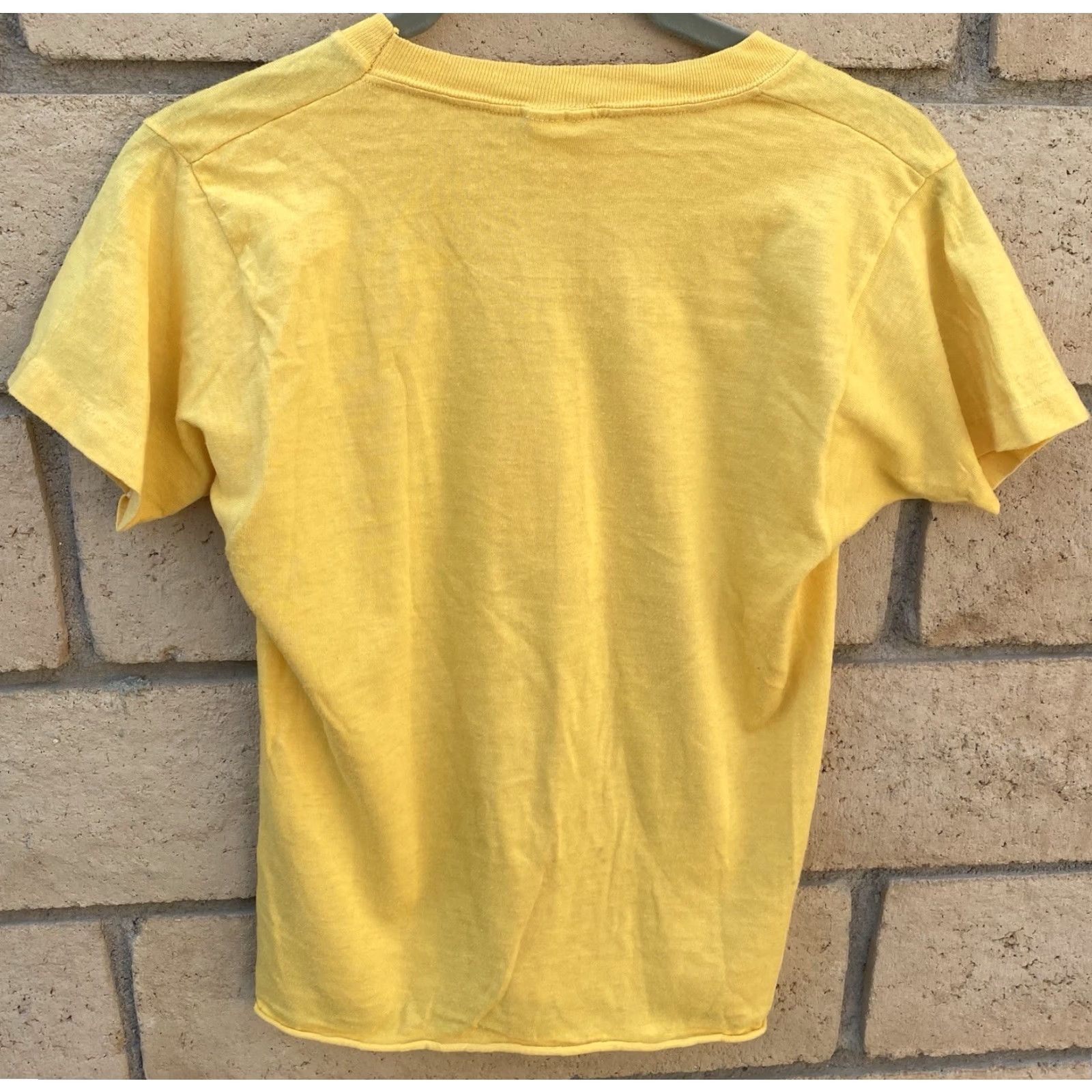 Vintage VINTAGE Cal Cru T-Shirt Shirt Mens 70s Yellow 70s Graphic Print Size S Size US S / EU 44-46 / 1 - 5 Thumbnail