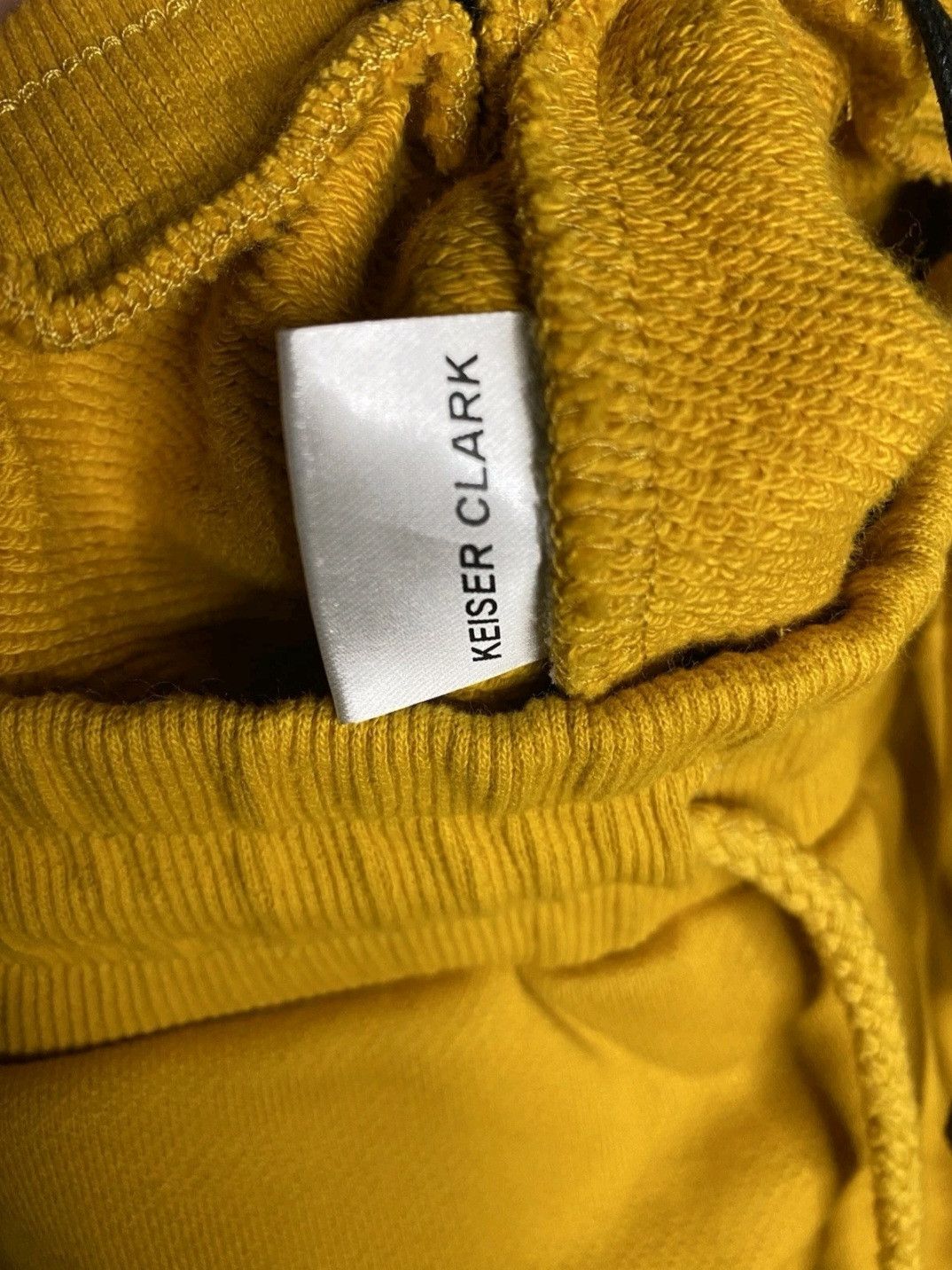 Keiser Clark KEISER CLARK SURFIN' SWEATSHORT CALI YELLOW BLACK Size Small Size US 34 / EU 50 - 6 Thumbnail