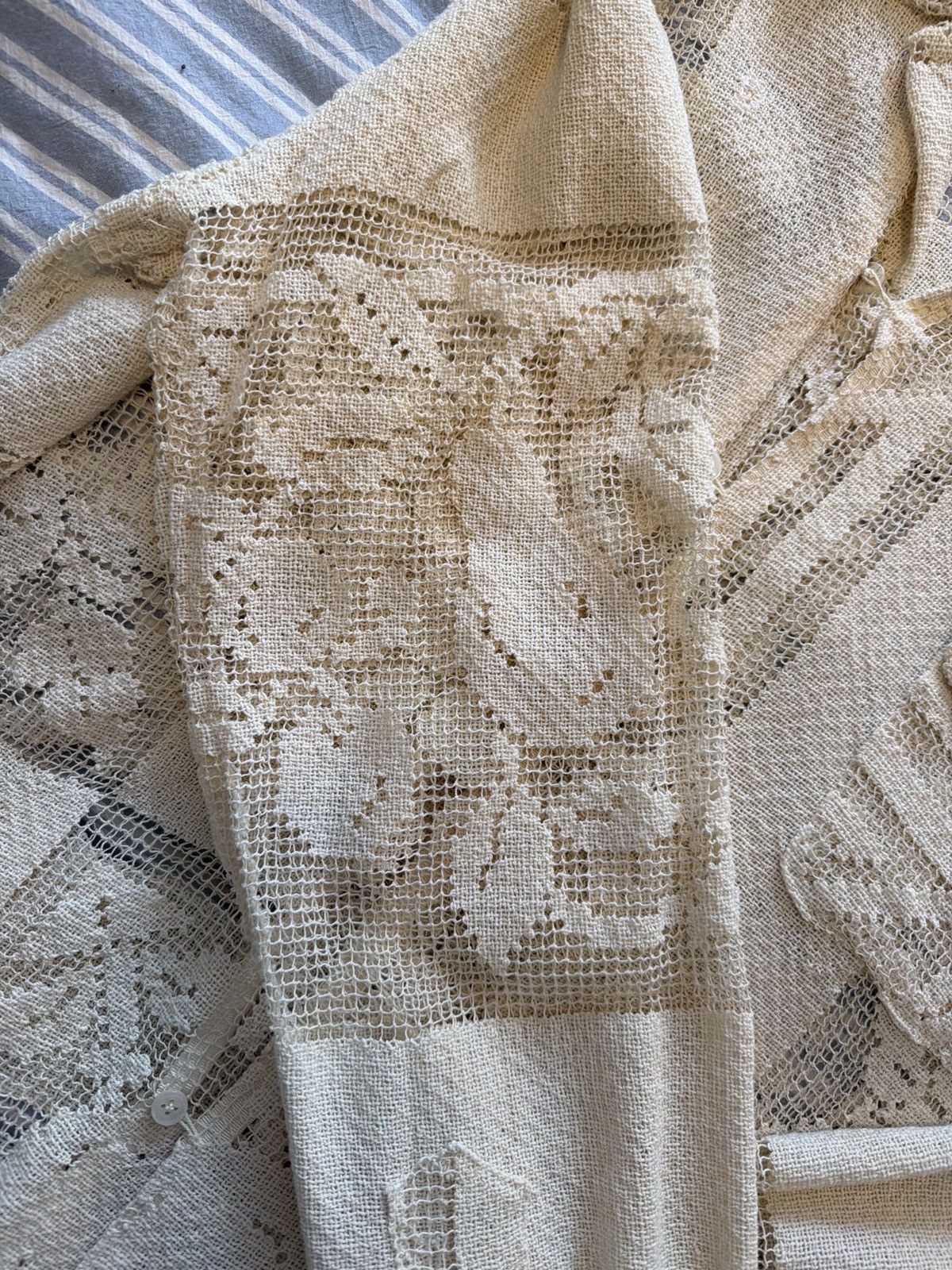 Bode Bode 2020 1-of-1 fruit lace shirt Size US XL / EU 56 / 4 - 5 Thumbnail