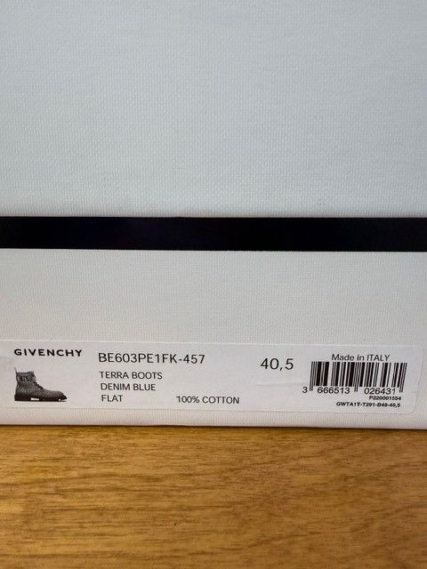 Givenchy Givenchy Terra 4G Monogram Combat Boots EU 40.5 NIB Size US 10.5 / IT 40.5 - 14 Thumbnail