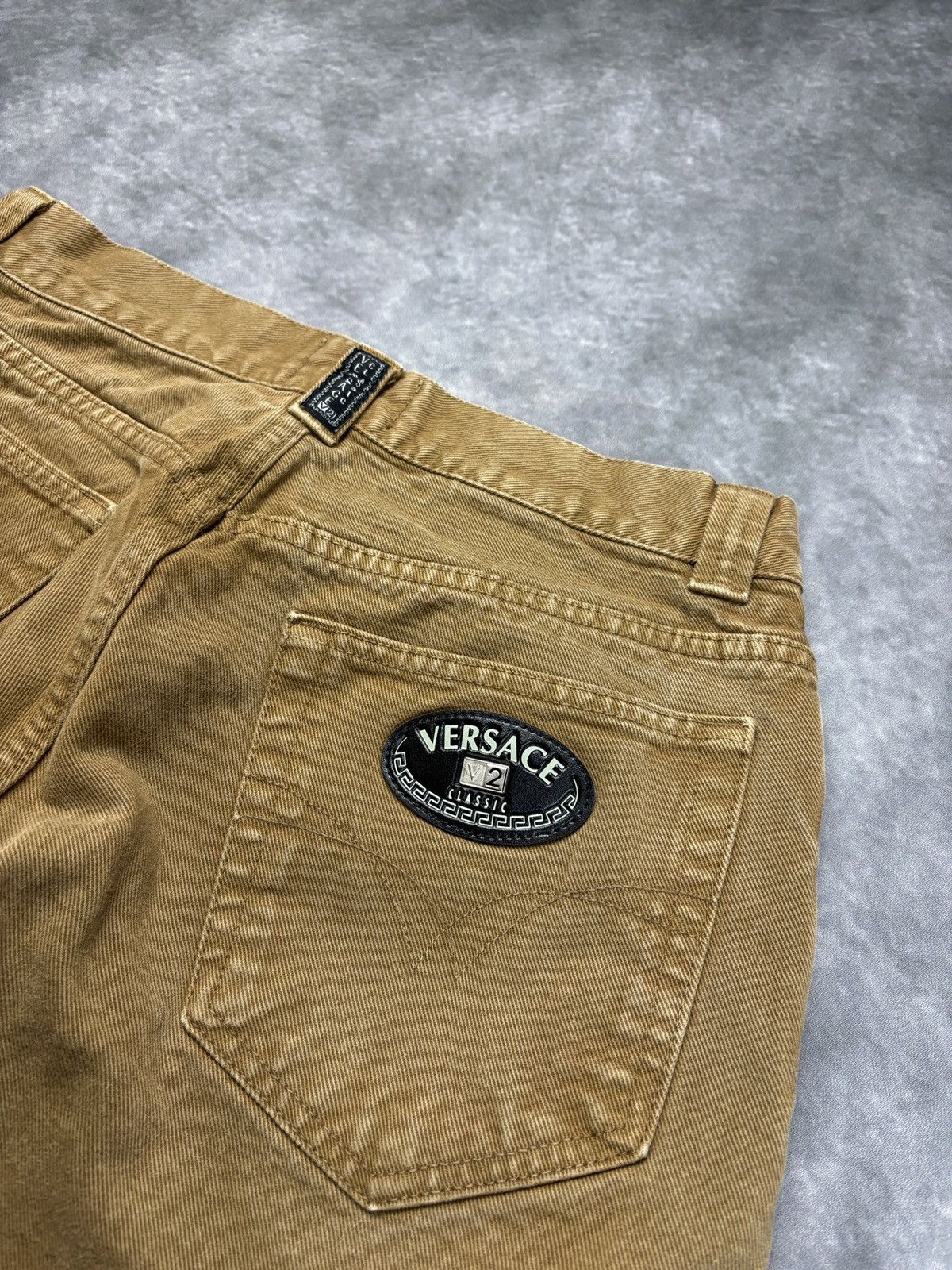 Versace × Versace Jeans Couture × Vintage 1990s Versace Classic V2 Jeans Vintage Versace Brown Denim Size US 28 / EU 44 - 4 Thumbnail