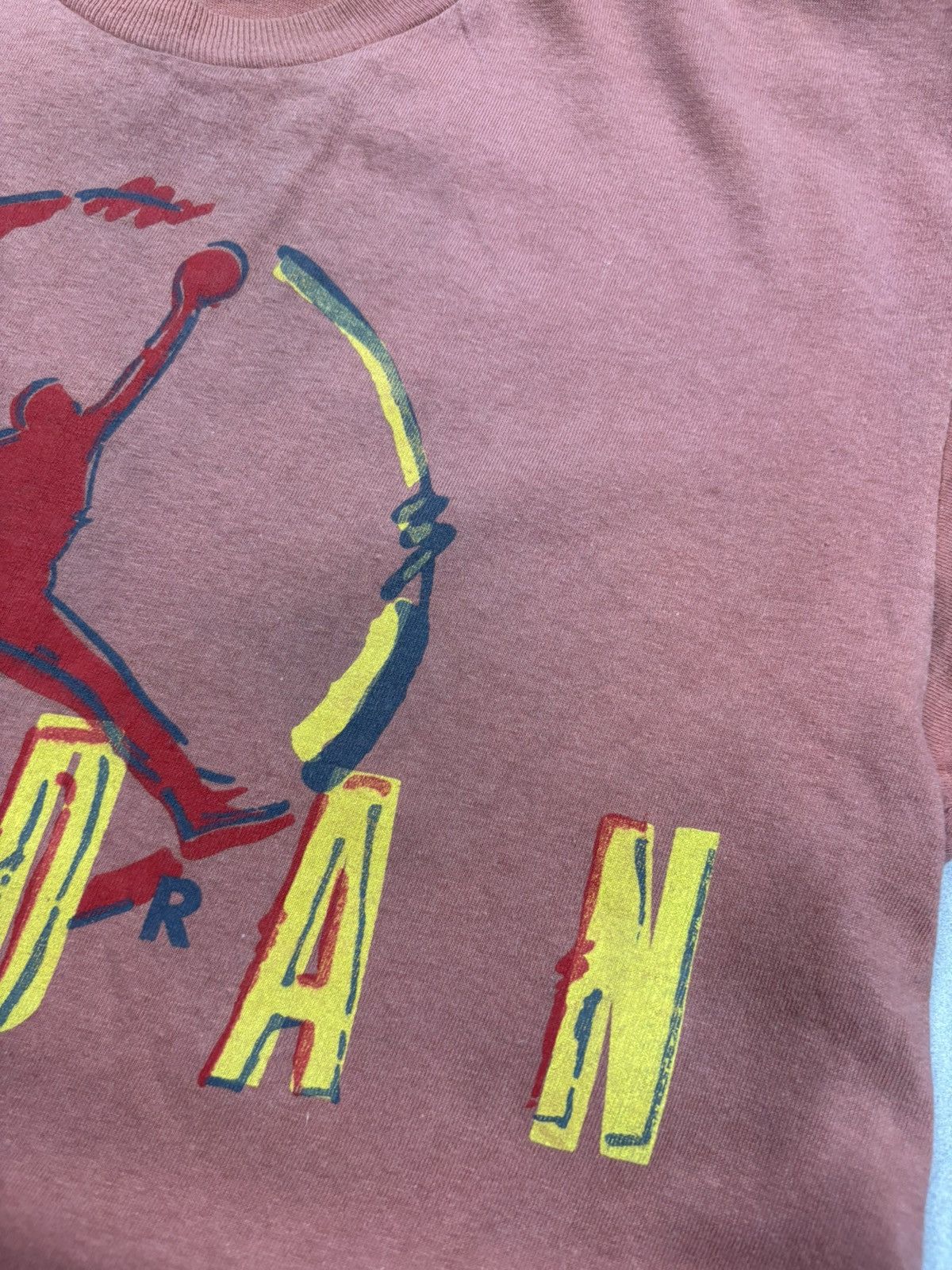 Jordan Brand Vintage 80s Nike Air Jordan Graphic T Shirt Faded Red USA Size US S / EU 44-46 / 1 - 8 Thumbnail