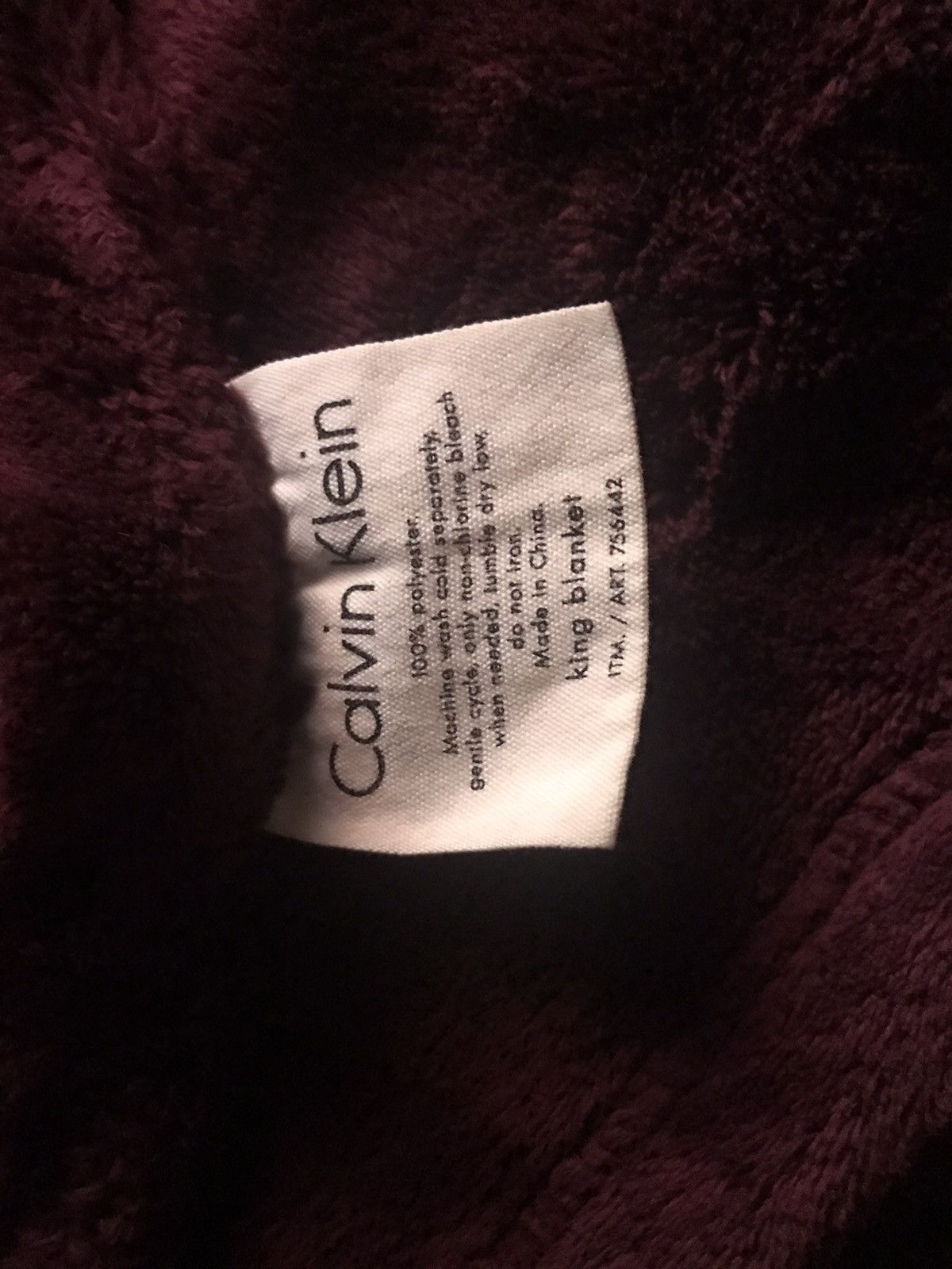 Calvin Klein Calvin Klein Solid Fleece Oversized Large Blanket - Wine Size ONE SIZE - 3 Thumbnail