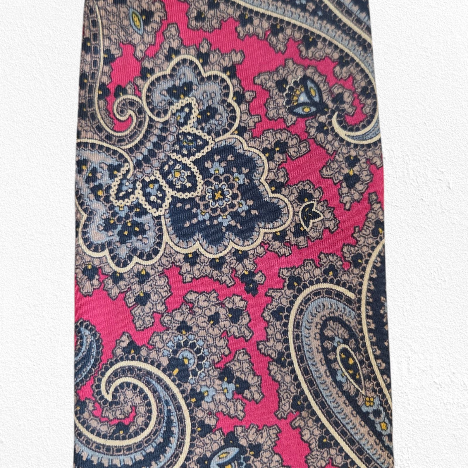 Robert Talbott 80s Red Paisley Damask Silk Tie Size ONE SIZE - 3 Thumbnail
