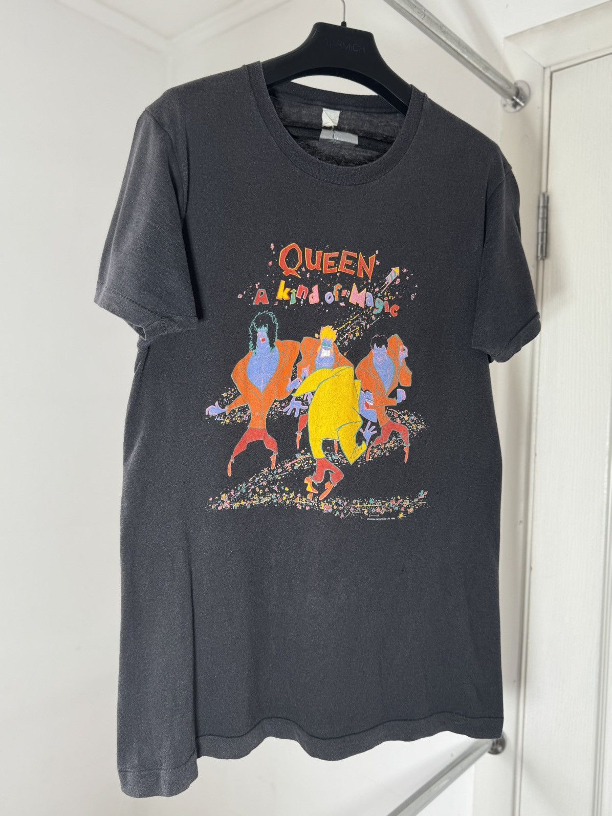 Band Tees Vintage 1986 QUEEN "A Kind Of Magic” Single Stitch Tee Size US L / EU 52-54 / 3 - 8 Thumbnail