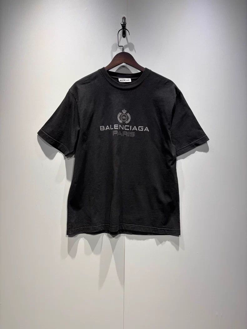 Balenciaga Balenciaga Crown Short Sleeve T-Shirt Size US S / EU 44-46 / 1 - 1 Thumbnail