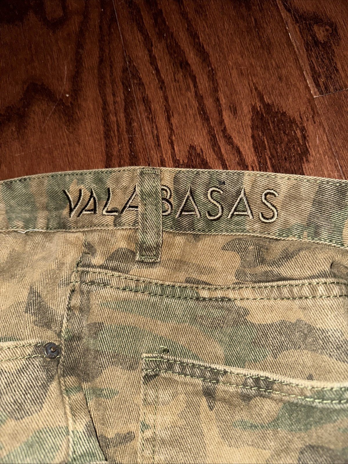 Valabasas Valabasas Denim Camo Cargo Shorts 32 Size US 32 / EU 48 - 5 Thumbnail