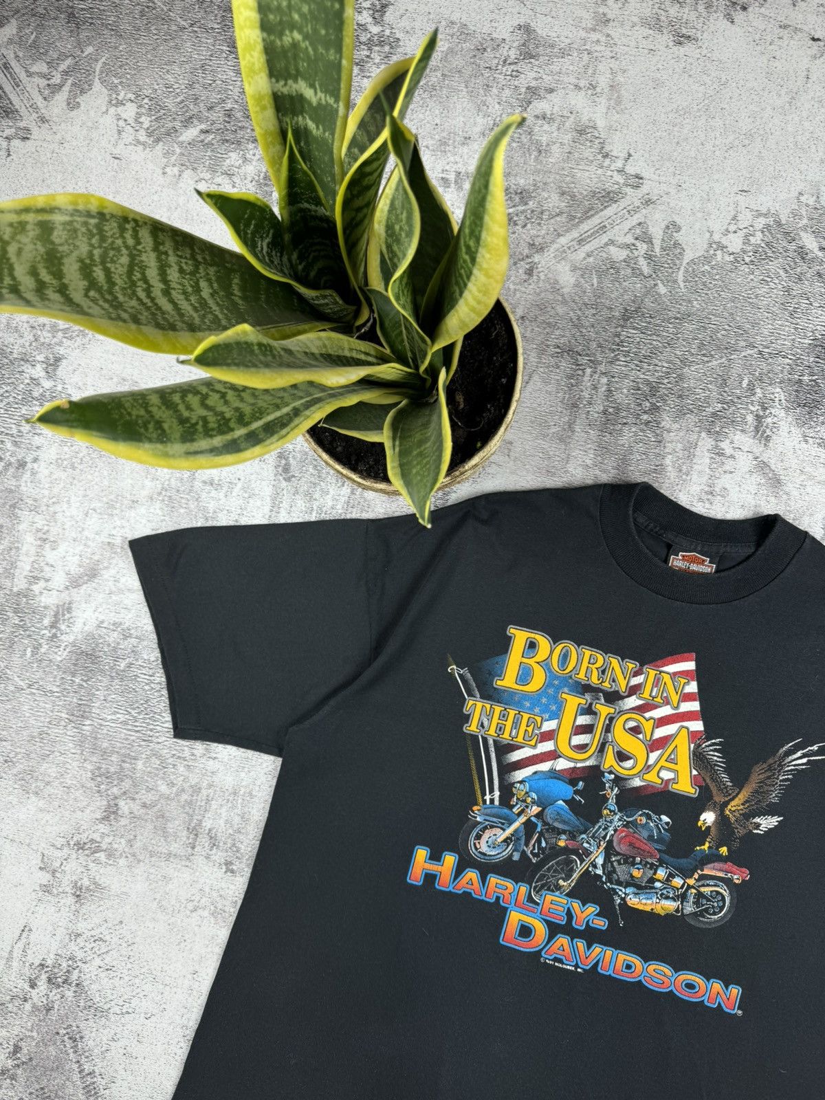 Harley Davidson 1991 Harley Davidson Holoubek Born in the USA Eagle T Shirt Size US XL / EU 56 / 4 - 4 Thumbnail