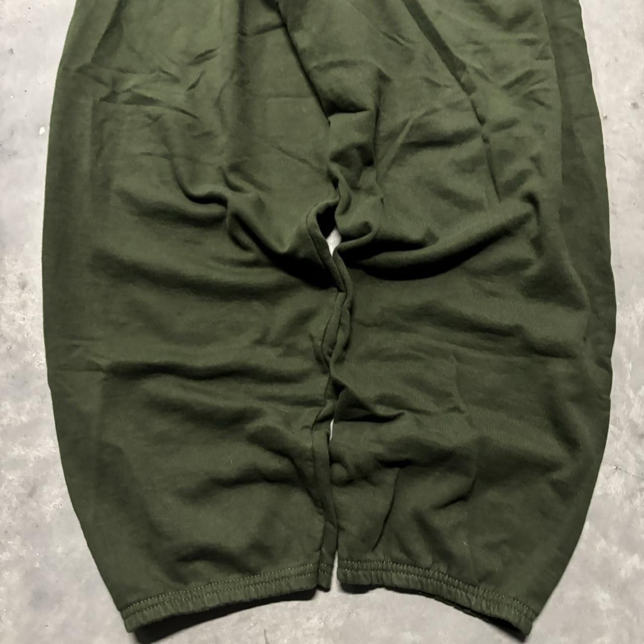 Vintage Vintage Y2K/2000s Dark Green Earth Tone Skater Essential Sweatpants! Size US 34 / EU 50 - 5 Thumbnail
