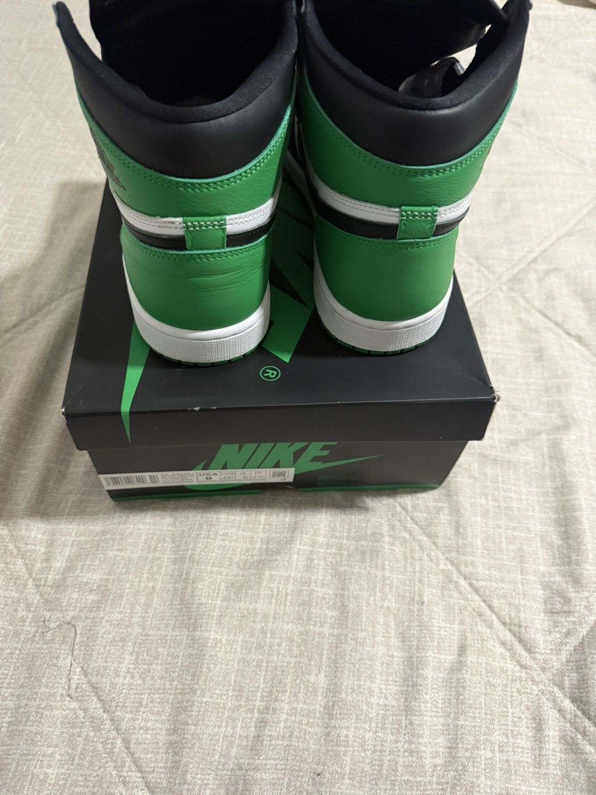 Nike Jordan 1 High Lucky Green Size US 9 / EU 42 - 4 Thumbnail