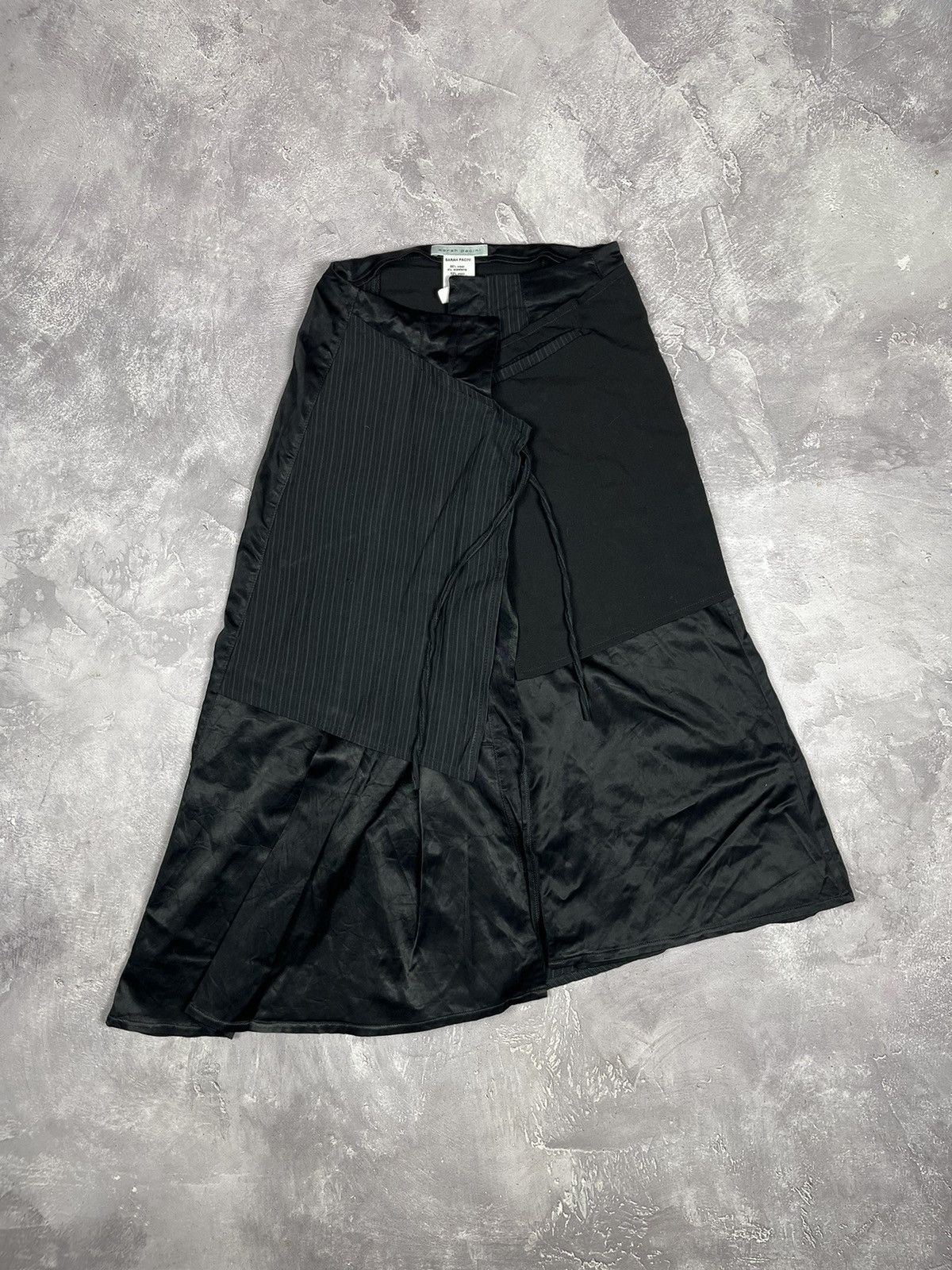 Sarah Pacini Vintage Sarah Pacini Wool Avant Gard Striped Patchwork skirt Size 27" / US 4 / IT 40 - 2 Thumbnail