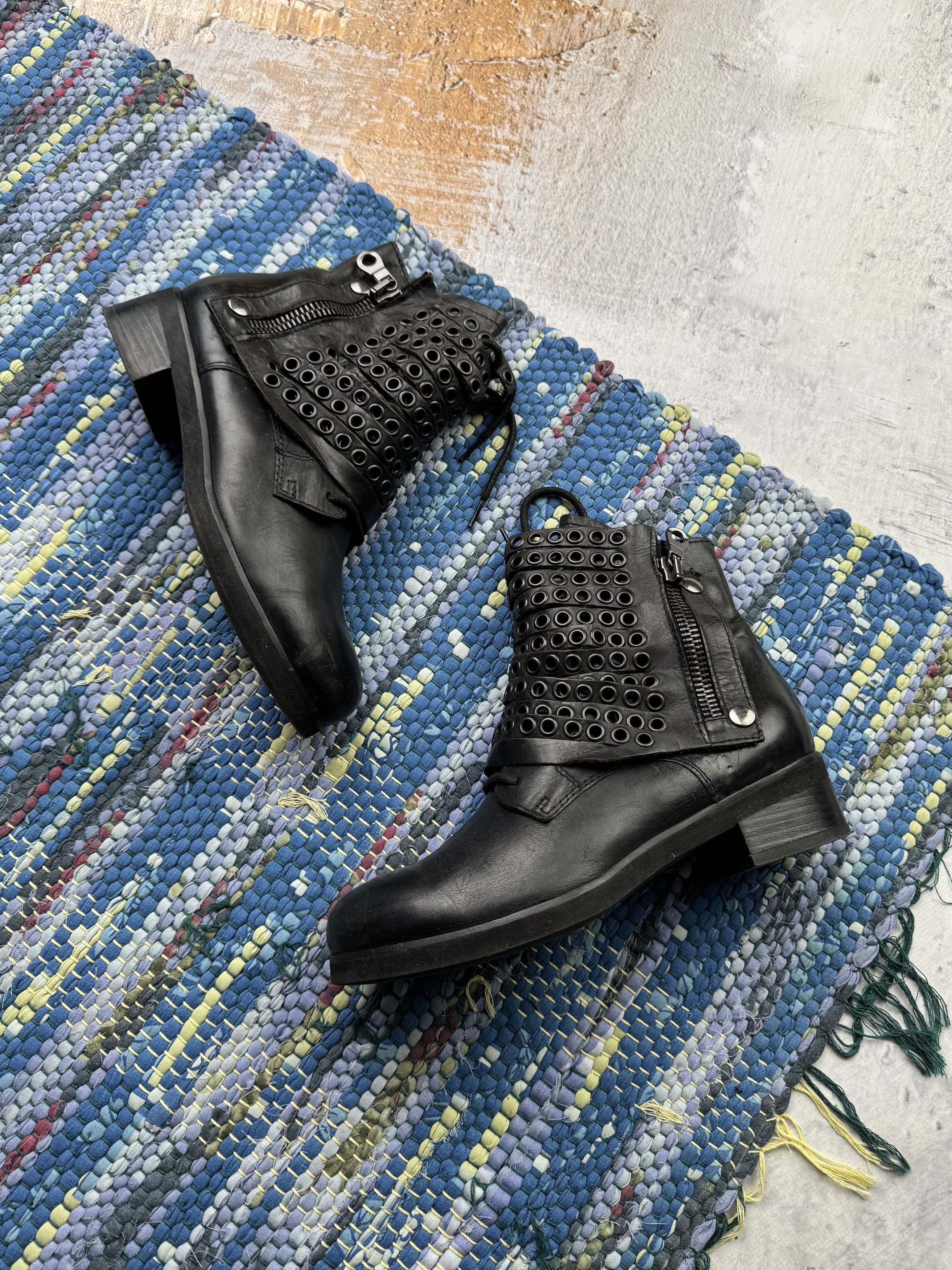 If Six Was Nine Vintage Leather Boots With Straps D15 A780(629) Size US 8 / IT 38 - 2 Thumbnail