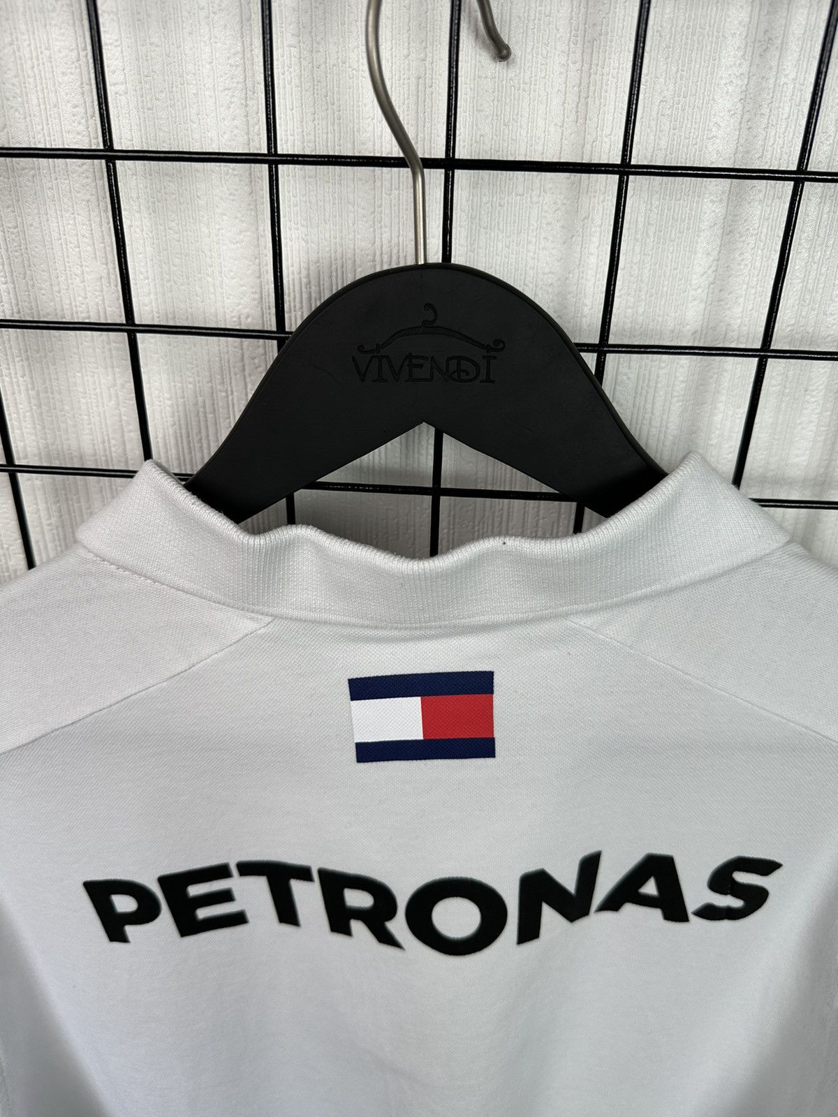 Formula 1 × Mercedes-Benz Mercedes AMG Benz Formula uno Petronas Men XL White T shitrt Size US XL / EU 56 / 4 - 13 Thumbnail