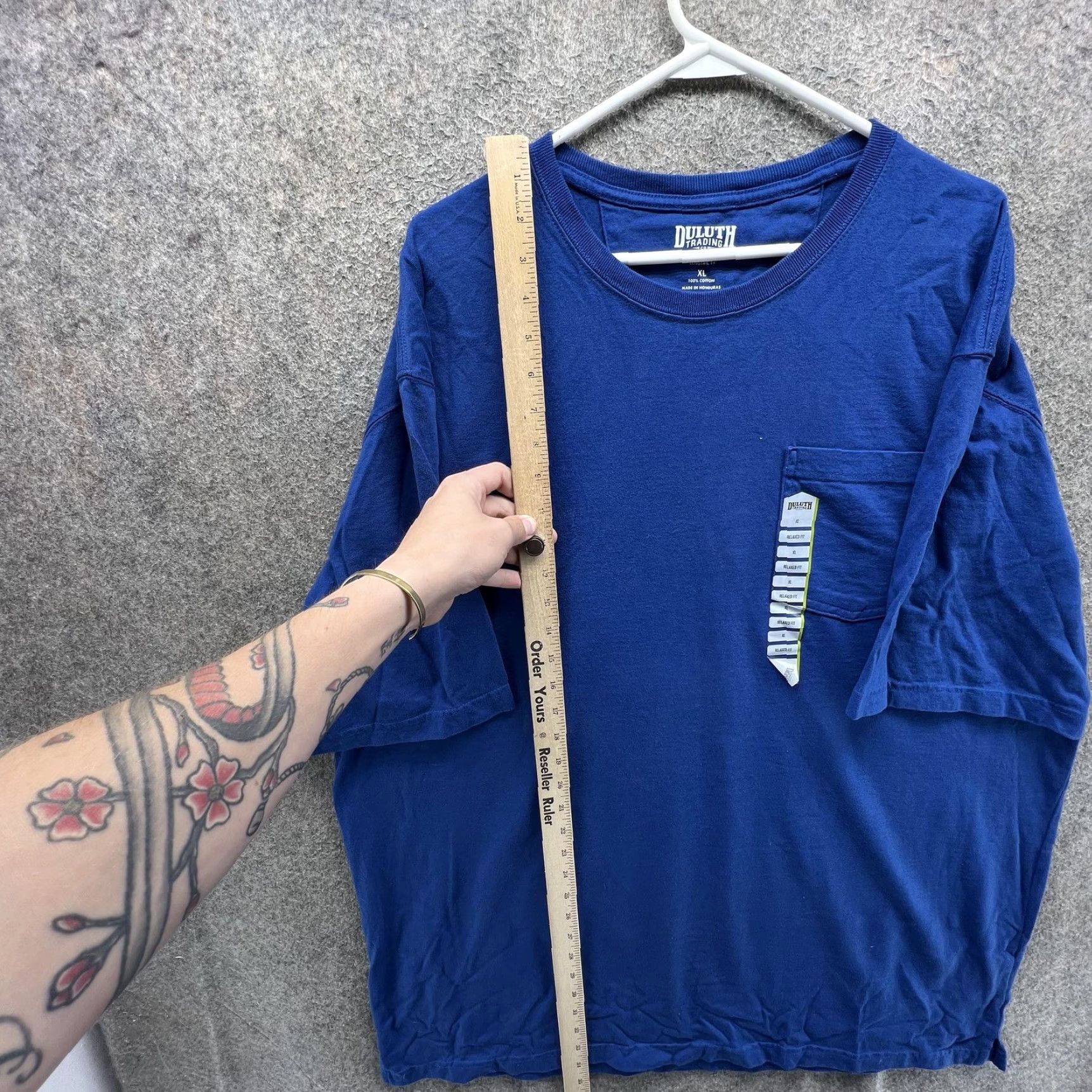 Duluth Trading Company Duluth Trading Co Shirt Mens XL Blue Longtail T Pocket Tee Relaxed Fit Workwear Shirt Size US XL / EU 56 / 4 - 5 Thumbnail