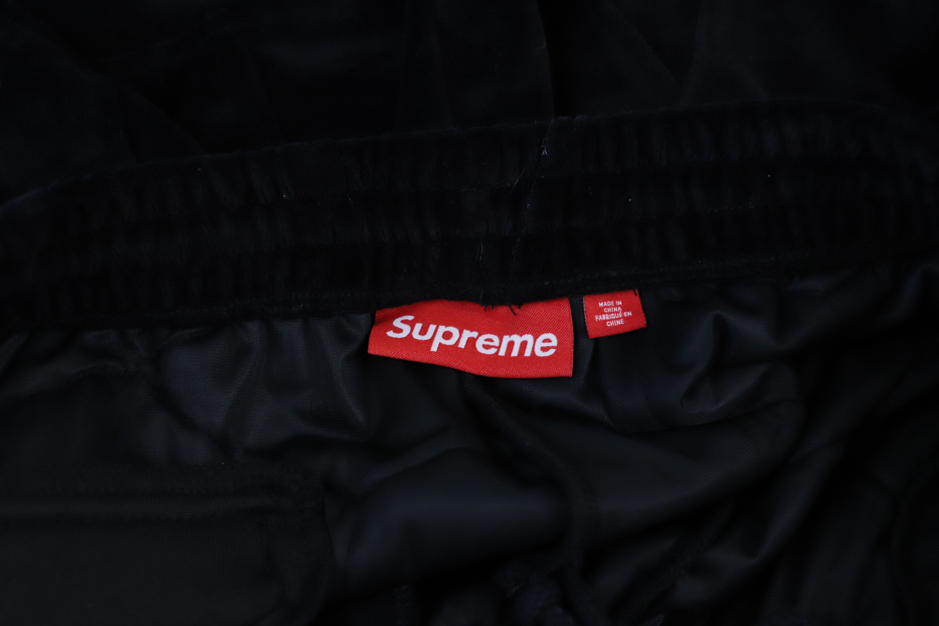 Supreme Supreme SS25 Patchwork Velour Short Black size Medium Size US 32 / EU 48 - 7 Thumbnail