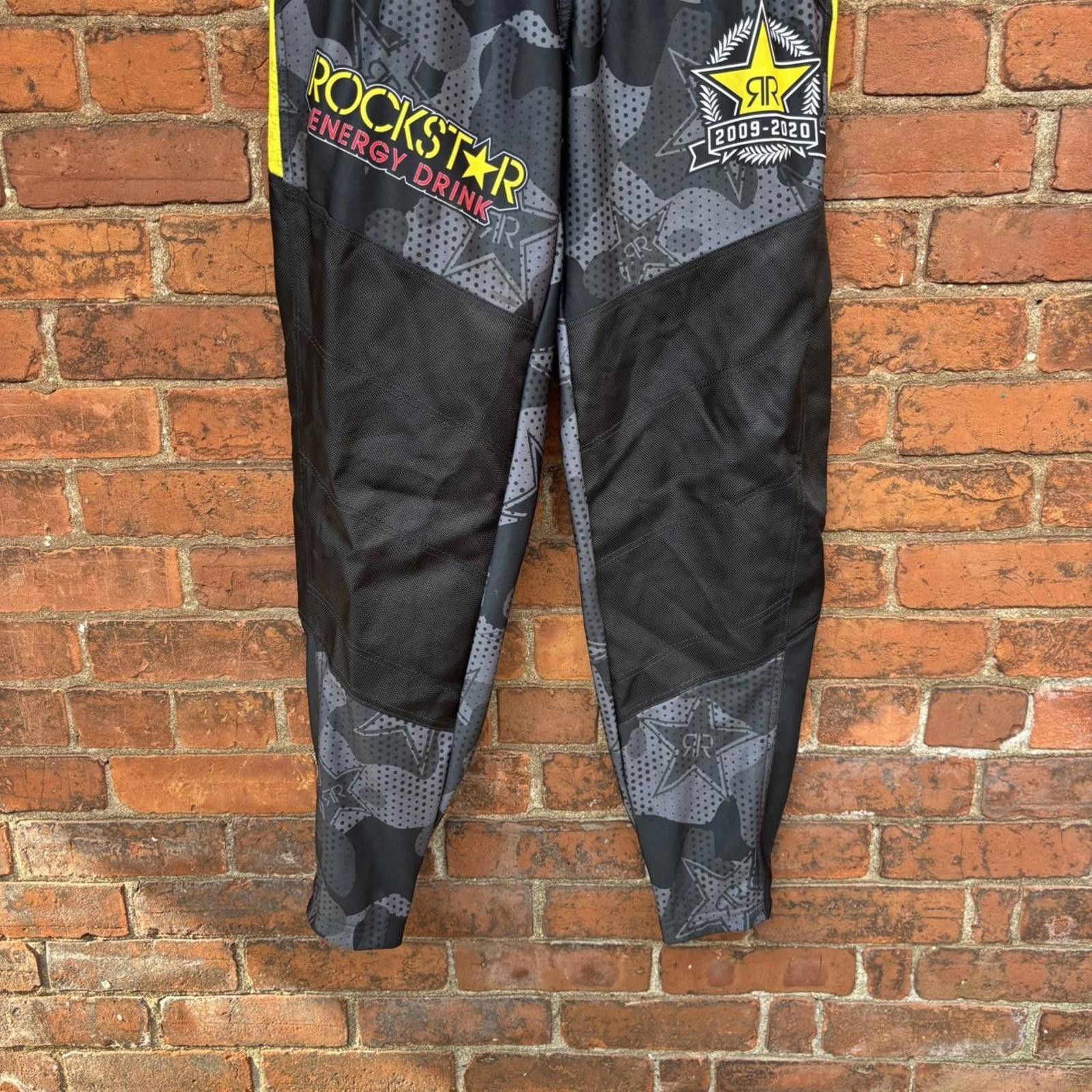 Other anthrax rockstar energy drink padded paintball pants XXL Size US 40 / EU 56 - 3 Thumbnail