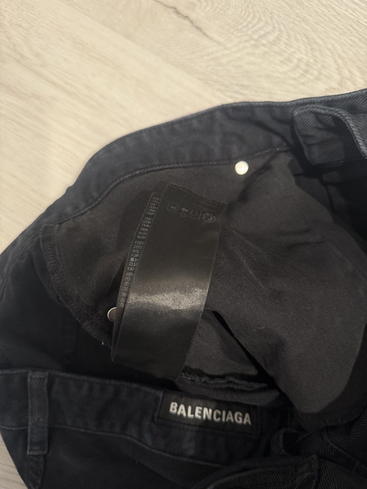 Balenciaga f/w 2023 wide leg baggy denim!! Size US 30 / EU 46 - 11 Thumbnail