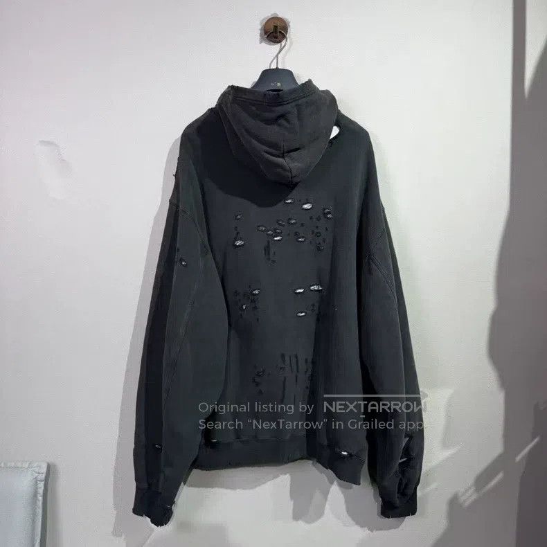 Balenciaga Balenciaga Ripped Hoodie Size US M / EU 48-50 / 2 - 2 Thumbnail