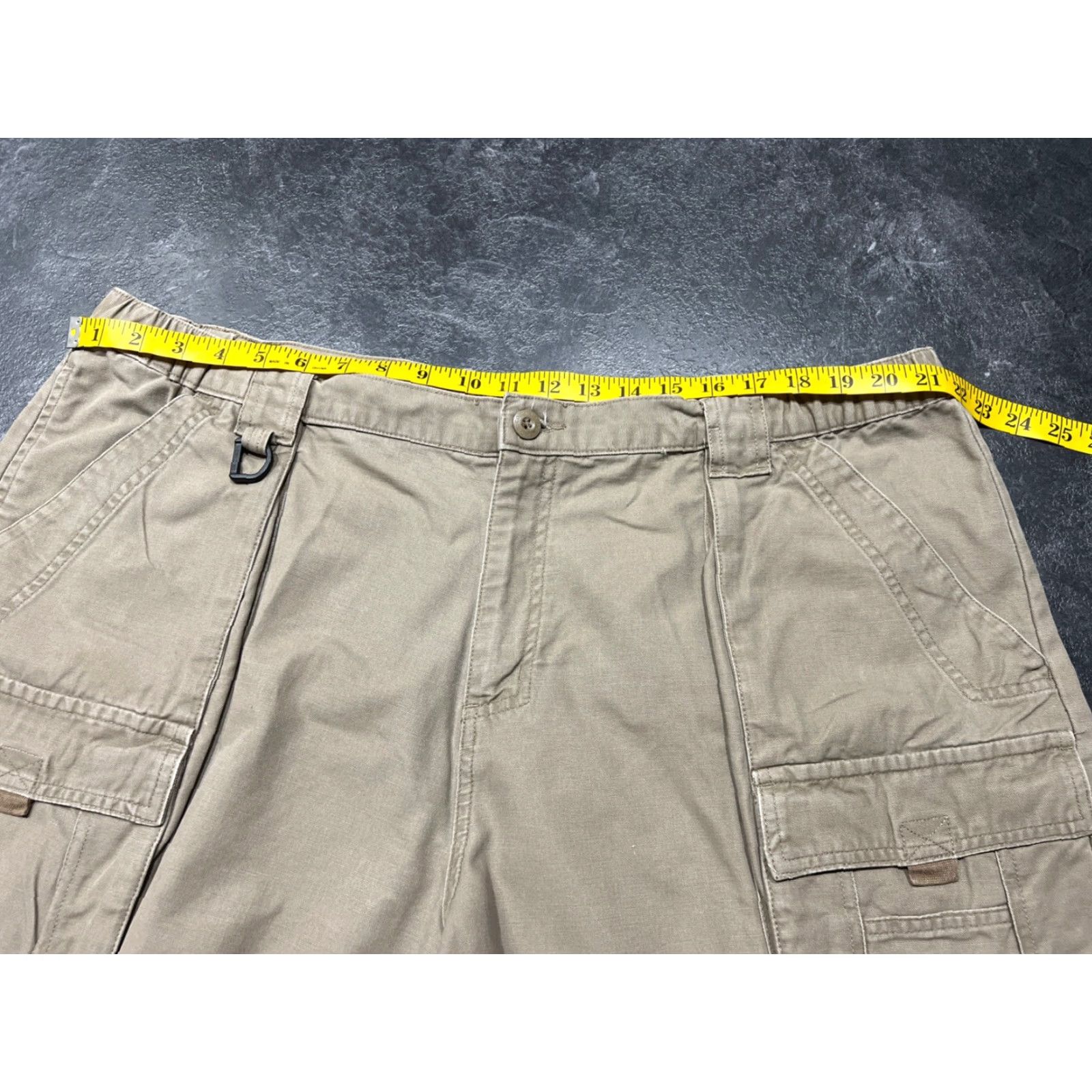 Vintage COLUMBIA Vintage Cargo Hiking Shorts 2XL Beige Mens Size US 39 - 5 Thumbnail
