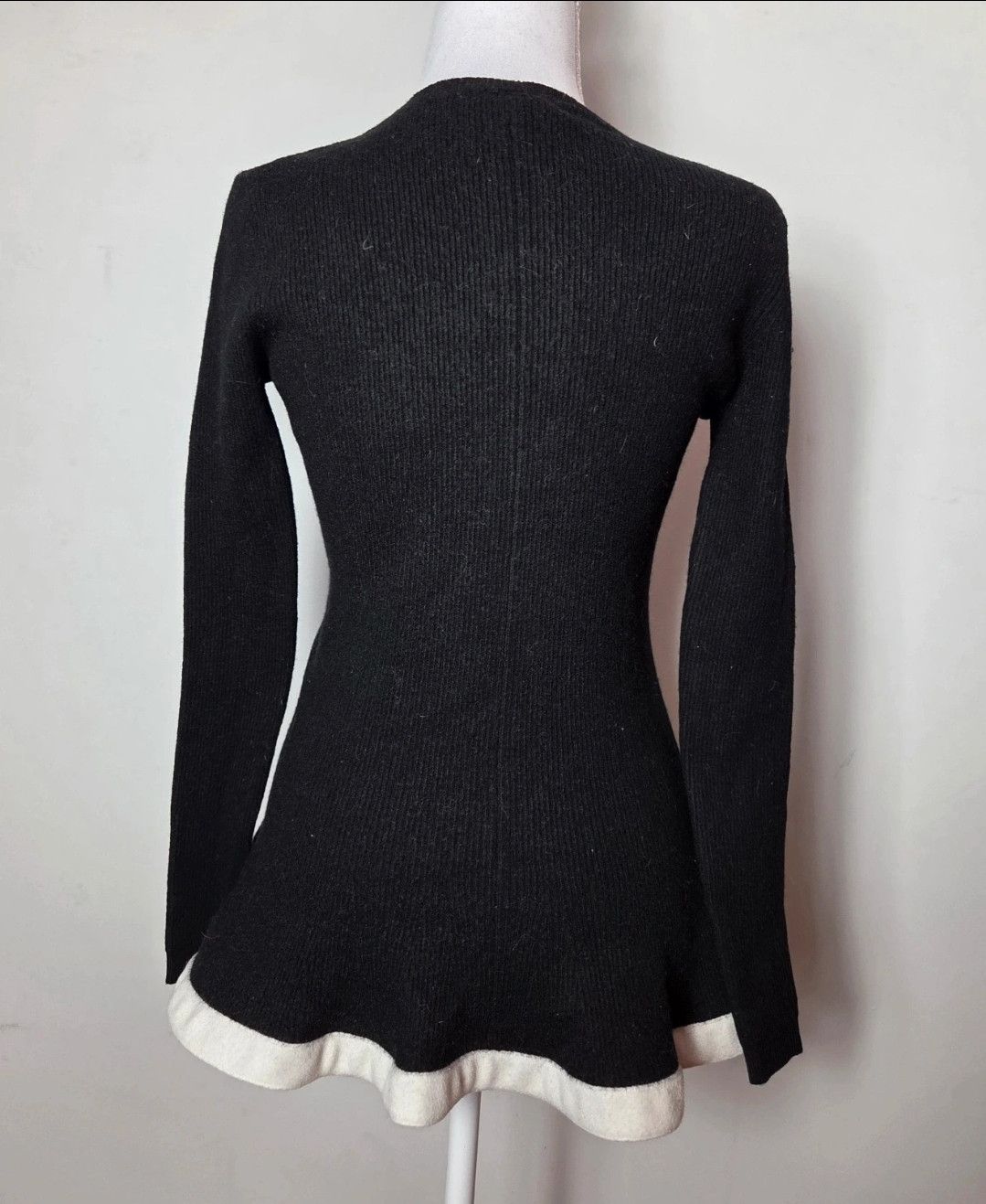 Alexander McQueen Alexander McQueen sweater archive 2000s japan Size S / US 4 / IT 40 - 4 Thumbnail