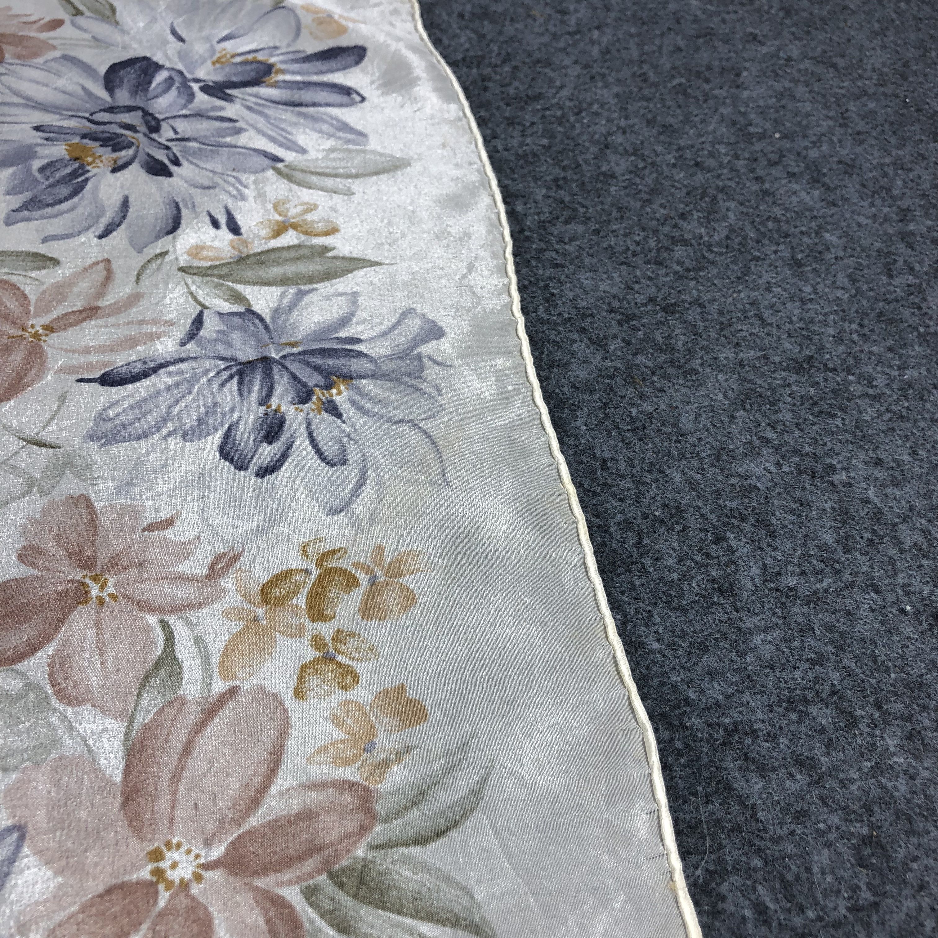 Pierre Cardin Vintage Pierre Cardin Vintage Floral Silk Scarf M283 Size ONE SIZE - 7 Thumbnail