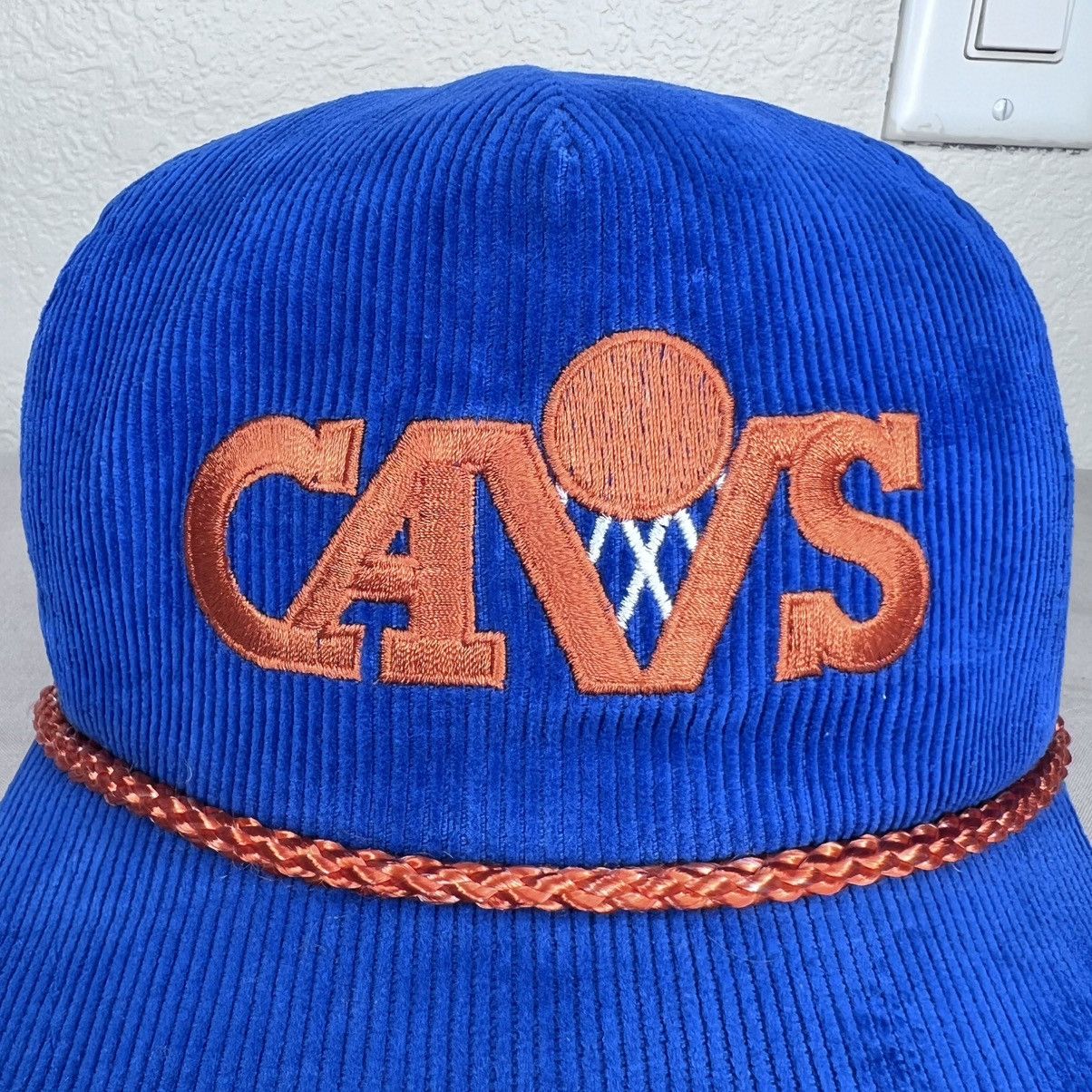 NBA 1990s NBA Cleveland Cavaliers Corduroy Embroidered Snapback Size ONE SIZE - 2 Thumbnail