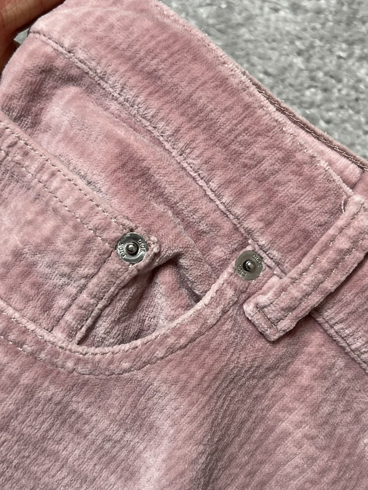 Dior SAMPLE Christian Dior Couture Velvet Pink Cropped Pants Size US 31 - 9 Thumbnail