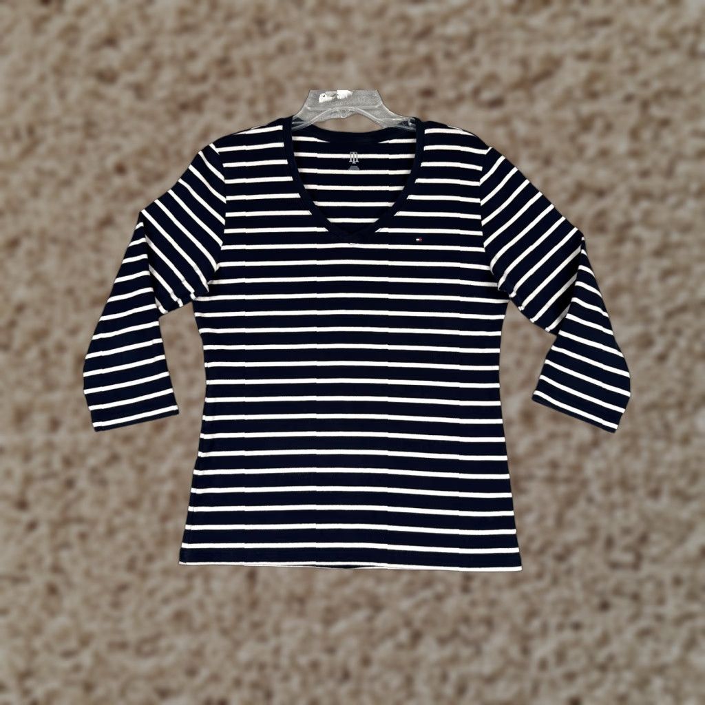 Tommy Hilfiger Tommy Hilfiger Shirt Women XL Blue Stripe 3/4 Sleeve Cotton V-Neck Vintage? No Size XL / US 12-14 / IT 48-50 - 1 Thumbnail