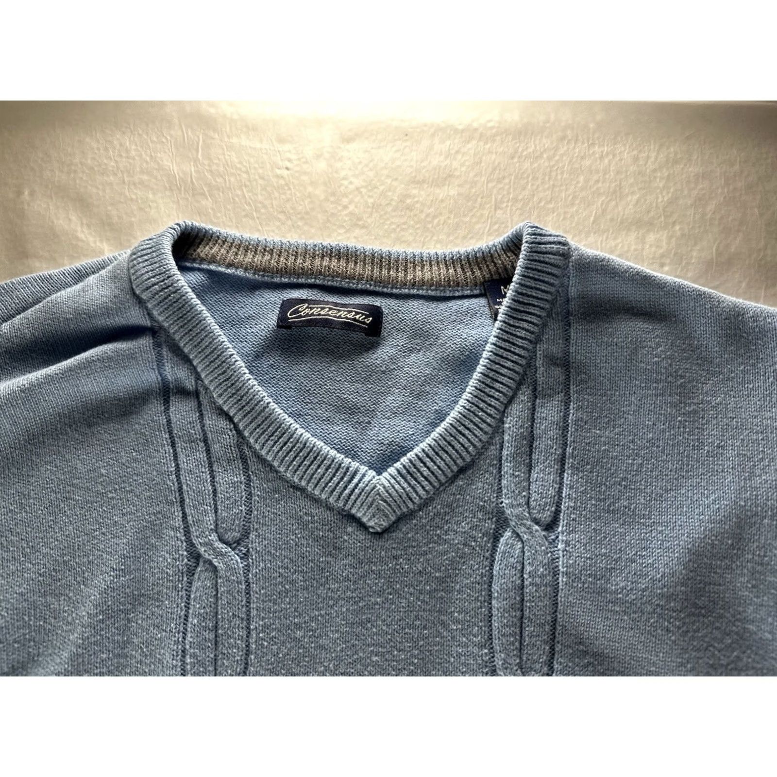 Vintage Consensus Mens Medium Light Blue Cotton V-Neck Cable Knit Sweater Preppy Size M / US 6-8 / IT 42-44 - 4 Thumbnail
