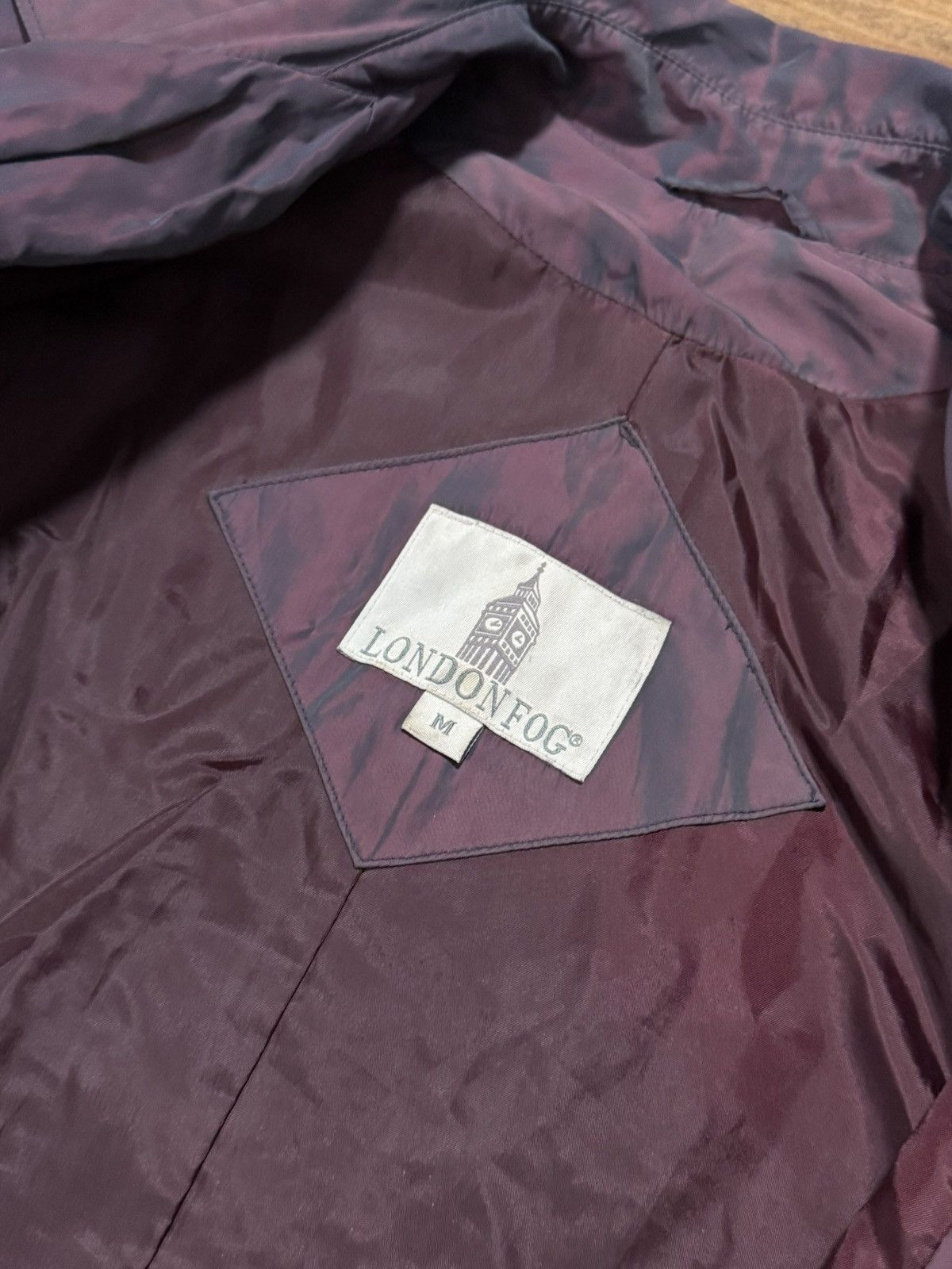 London Fog vintage iridescent London Fog trench coat Size US M / EU 48-50 / 2 - 21 Thumbnail