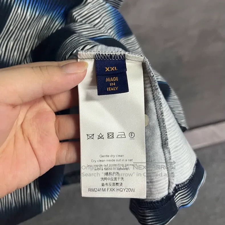 Louis Vuitton Louis Vuitton 24 Grey Plaid Printed Crew Neck Short Sleeve Size US XXL / EU 58 / 5 - 4 Thumbnail