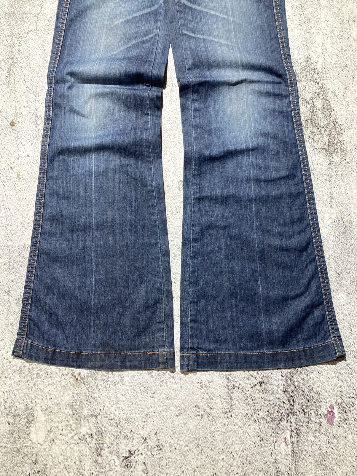 Japanese Brand 🇯🇵 2000s Gap Multi Button Flared Bootcut Faded Jeans Blue Size US 29 - 6 Thumbnail