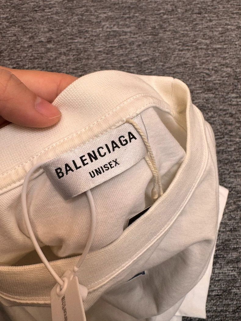 Balenciaga Balenciaga Solid Color Letter Logo Short Sleeve T-Shirt Me Size US M / EU 48-50 / 2 - 4 Thumbnail